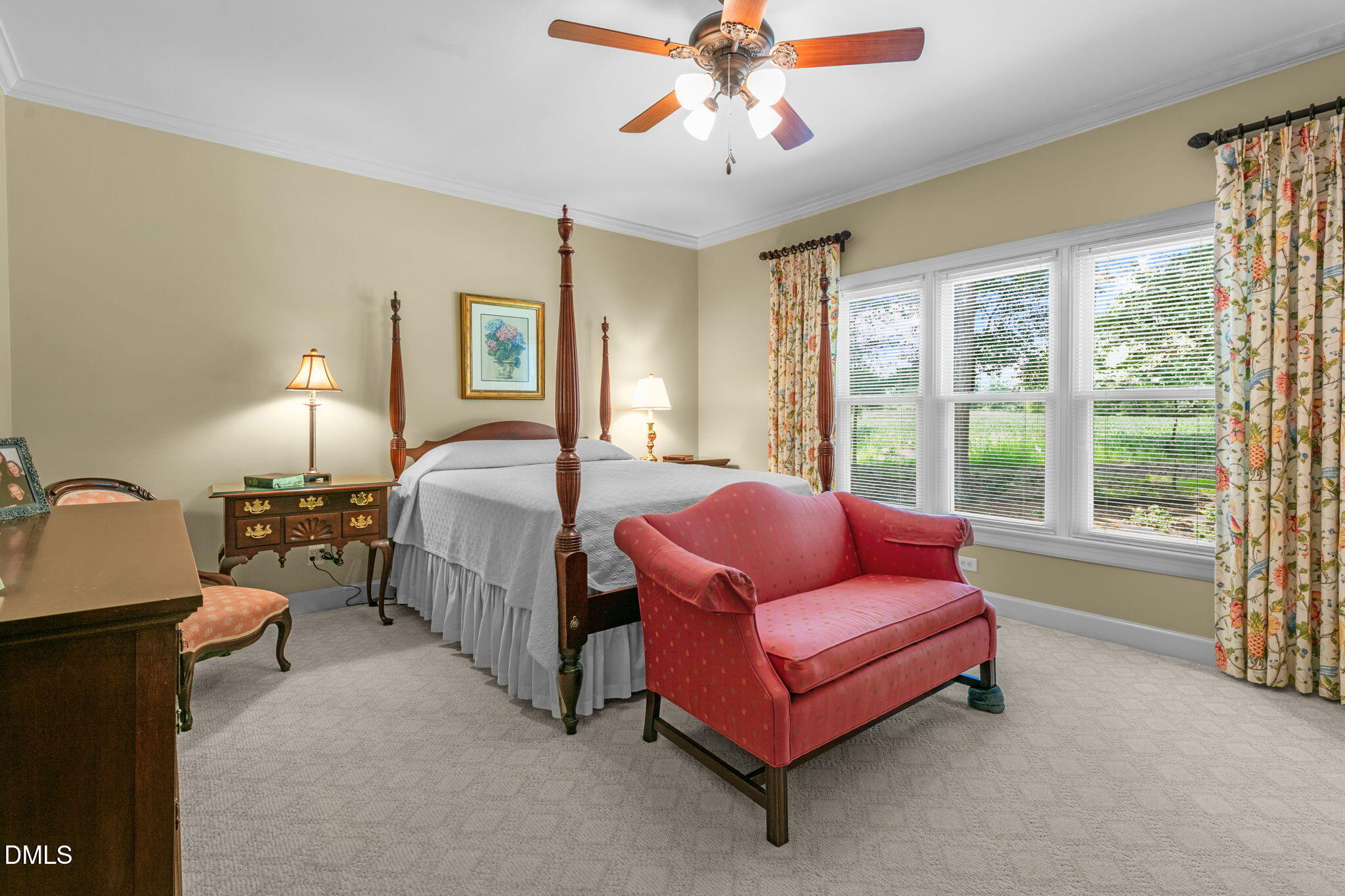 5010 Country Club Drive N Property Photo 23