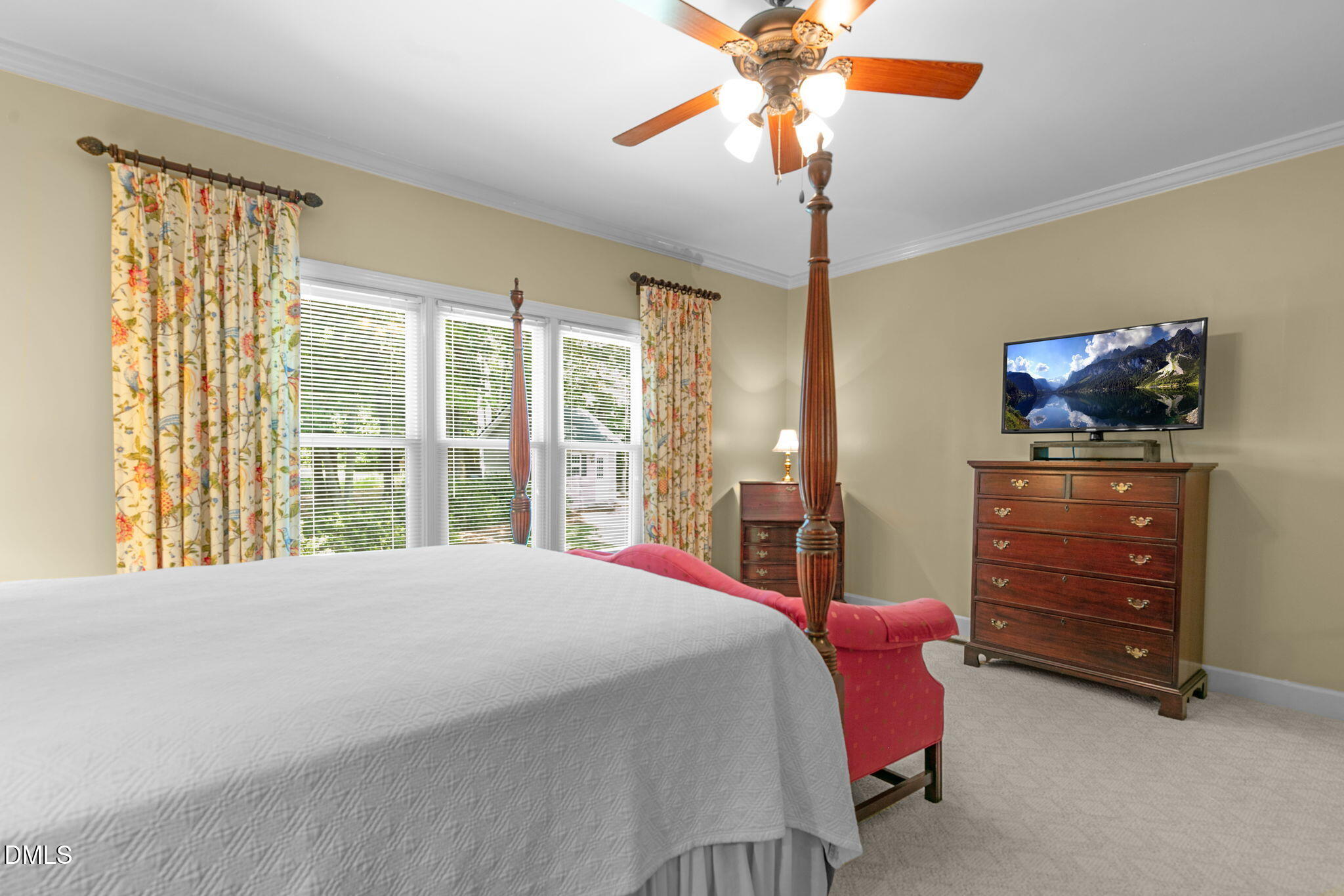 5010 Country Club Drive N Property Photo 28