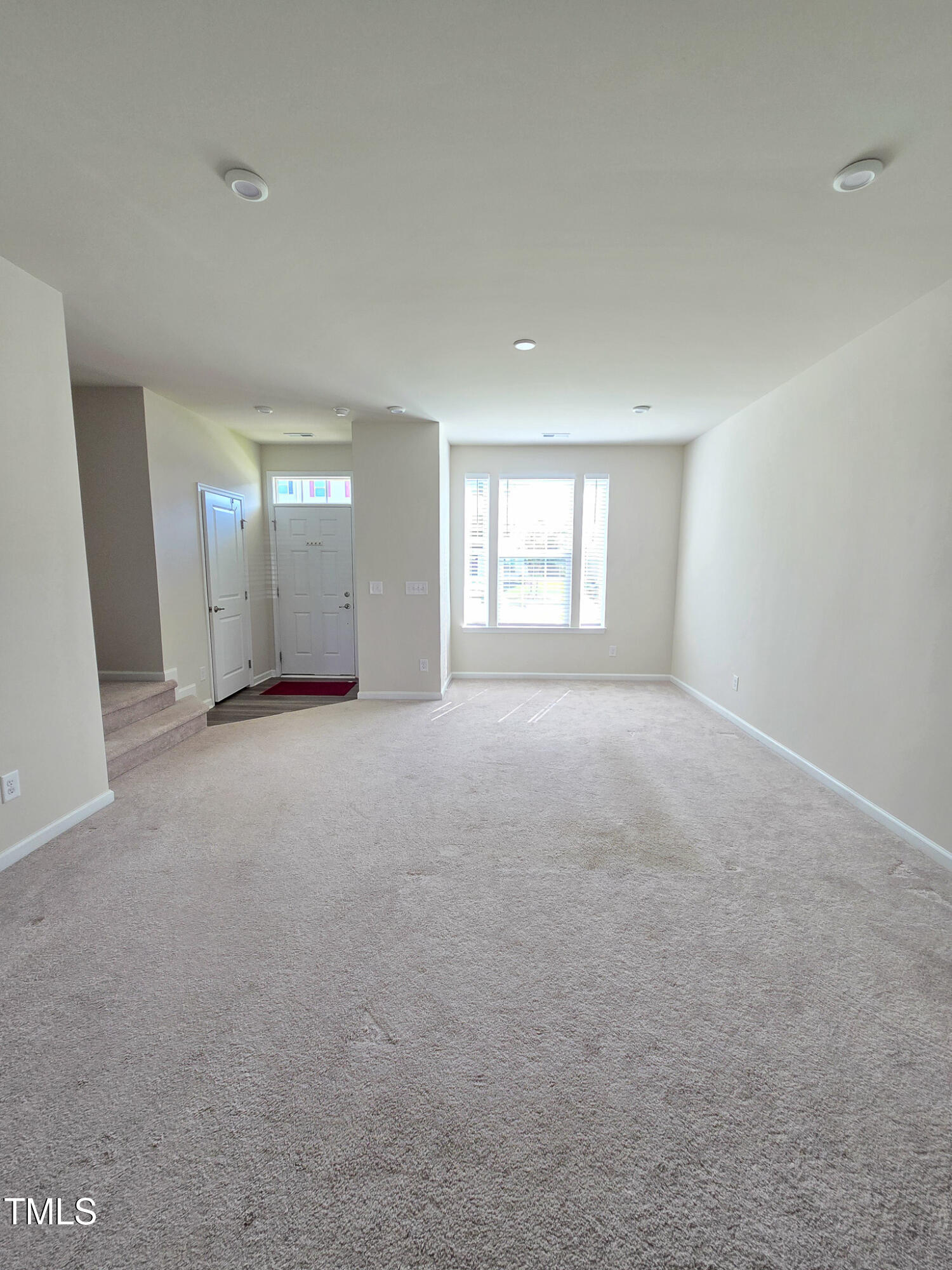 8601 Red Canyon Way Property Photo 5