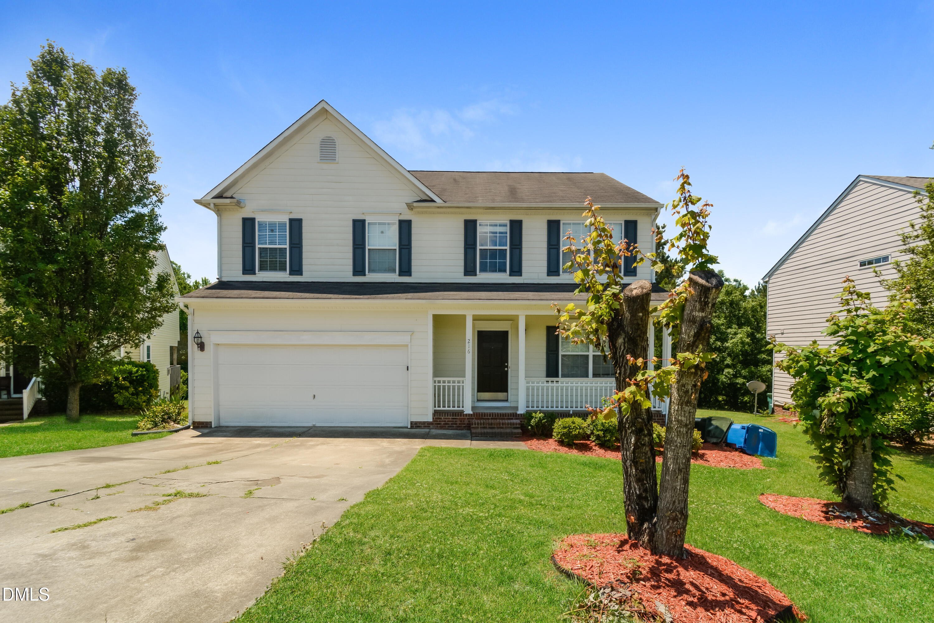 216 Stoney Drive Property Photo 1