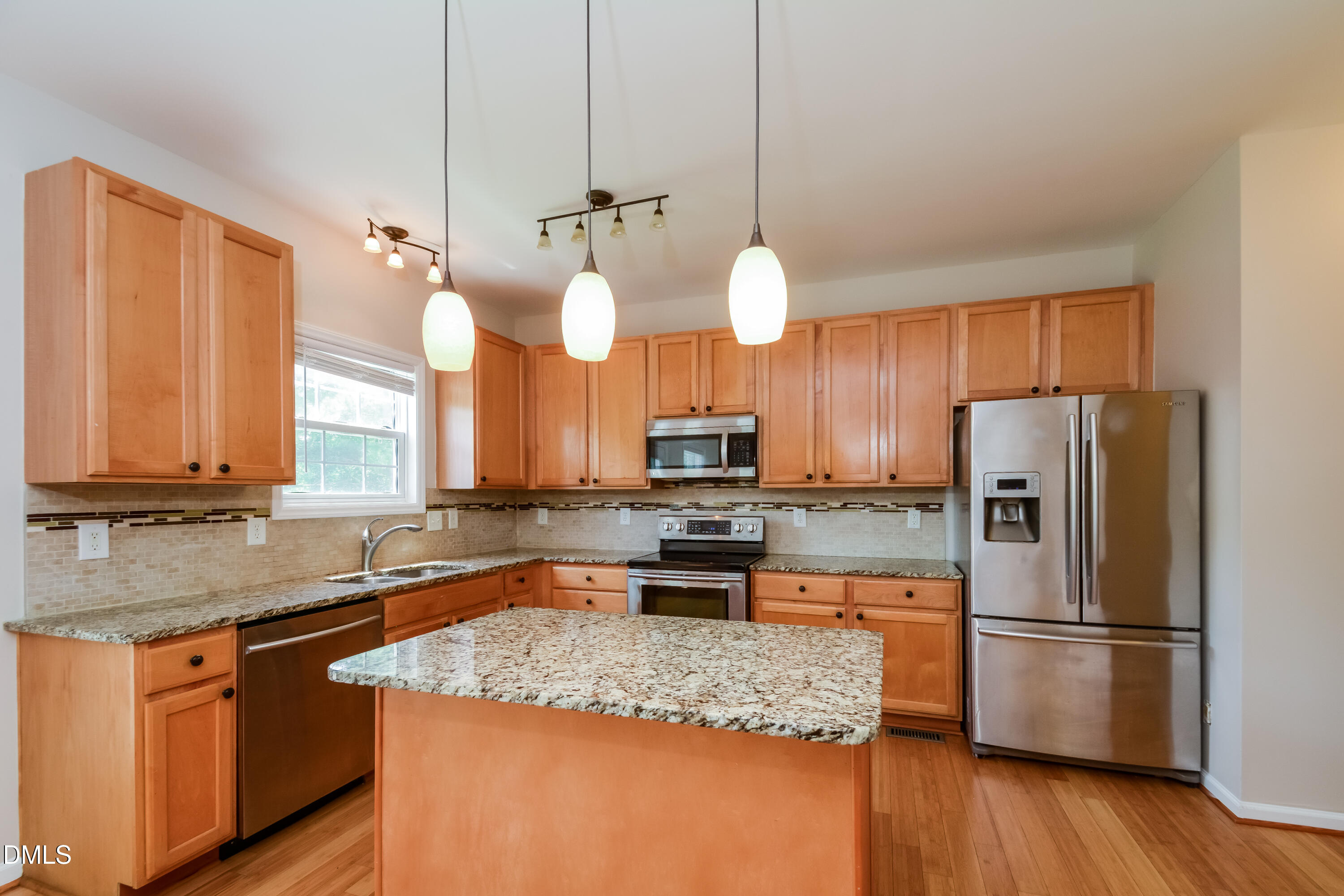 216 Stoney Drive Property Photo 3