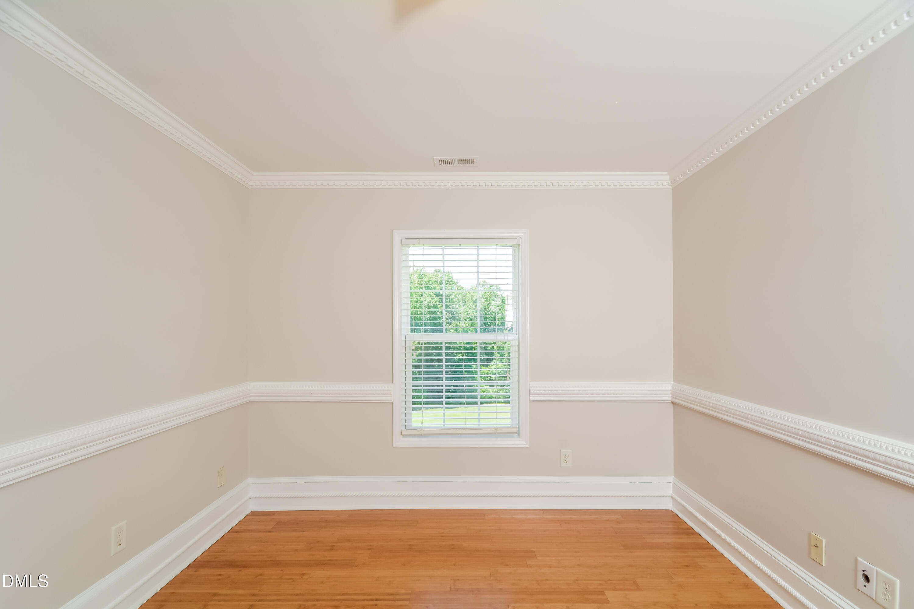 216 Stoney Drive Property Photo 8