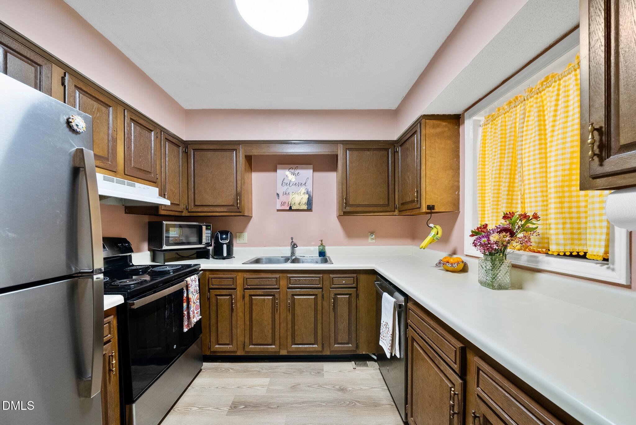 4046-4050 Arckelton Drive Property Photo 5