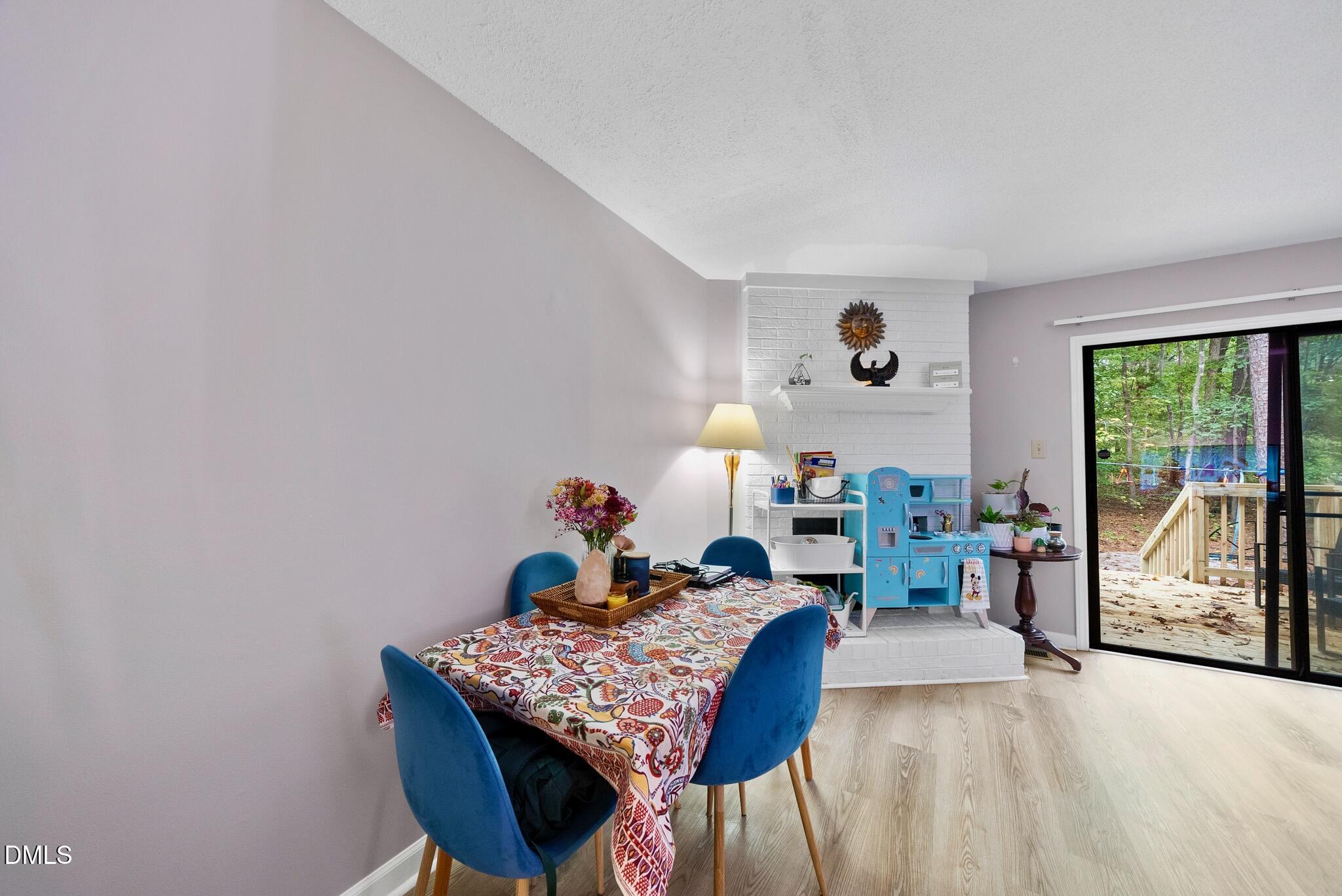 4046-4050 Arckelton Drive Property Photo 8