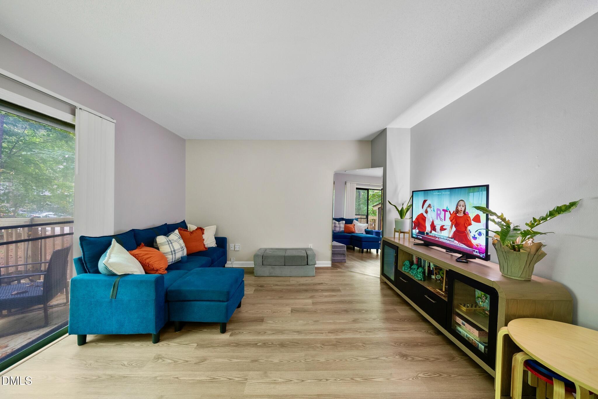 4046-4050 Arckelton Drive Property Photo 9