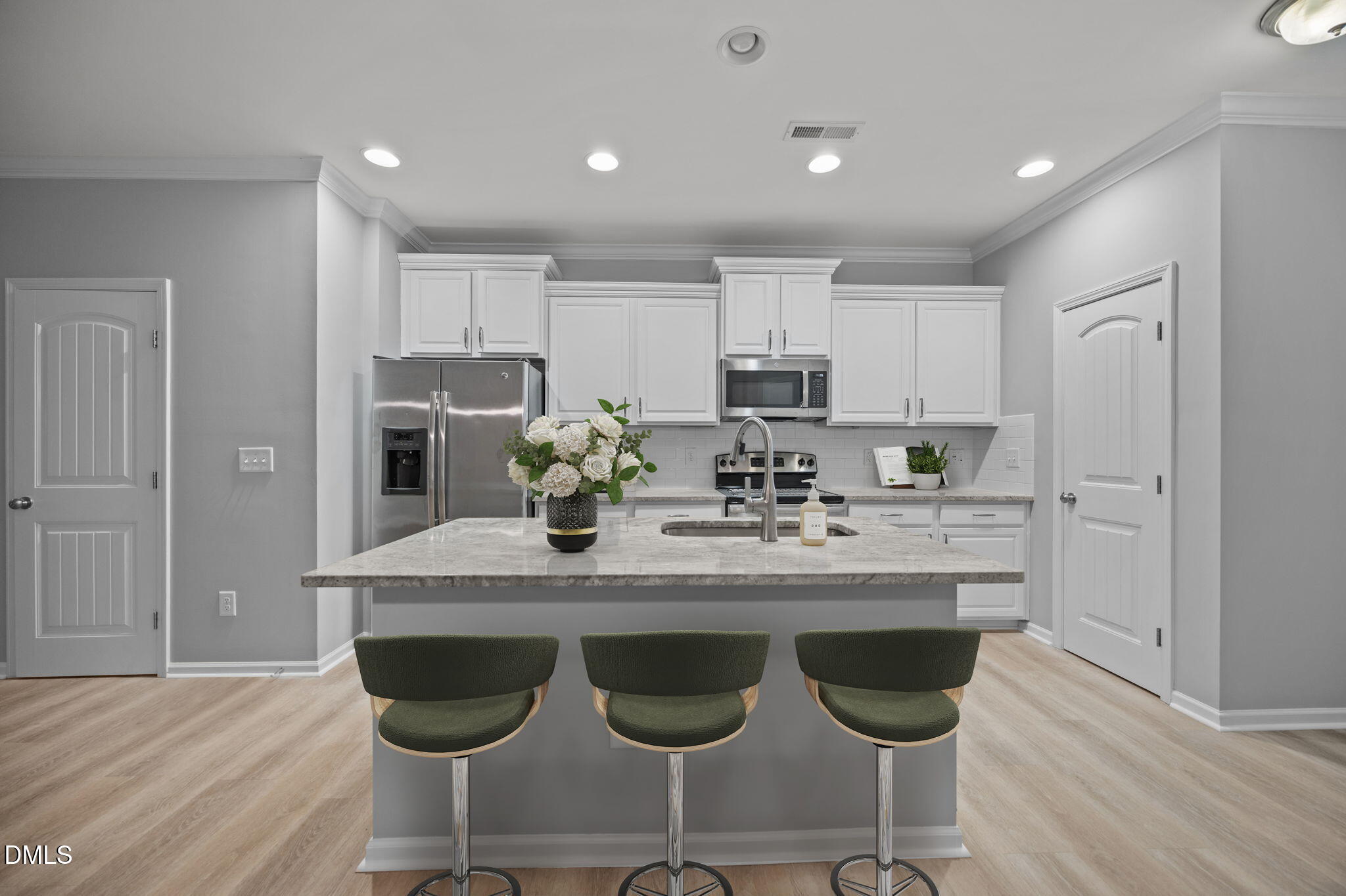 12673 Gallant Place Property Photo 6