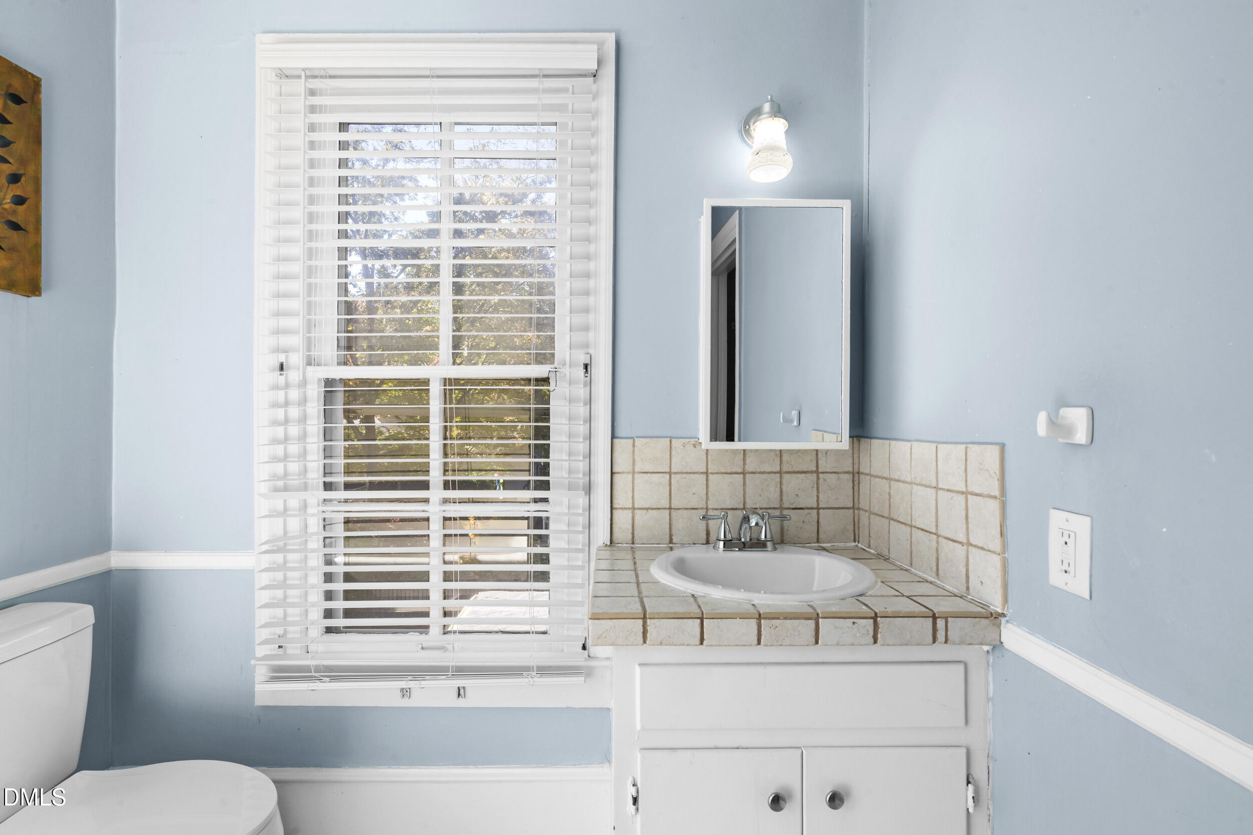 527 N East Street Property Photo 31