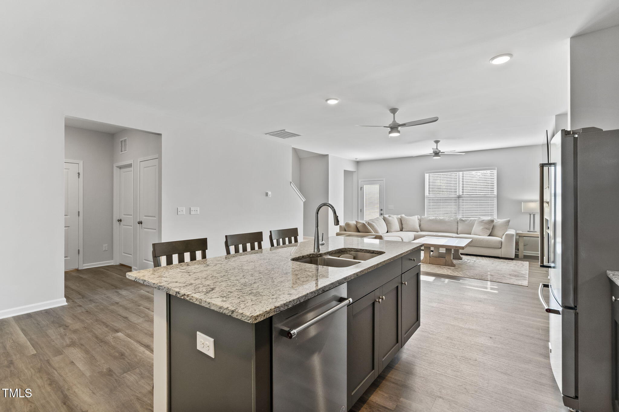 482 Olivia Crossing Court Property Photo 12