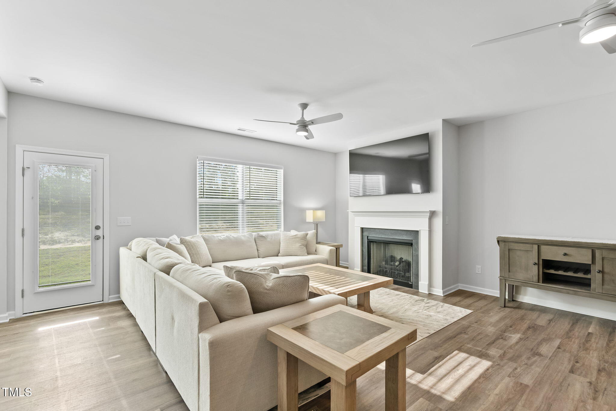 482 Olivia Crossing Court Property Photo 13