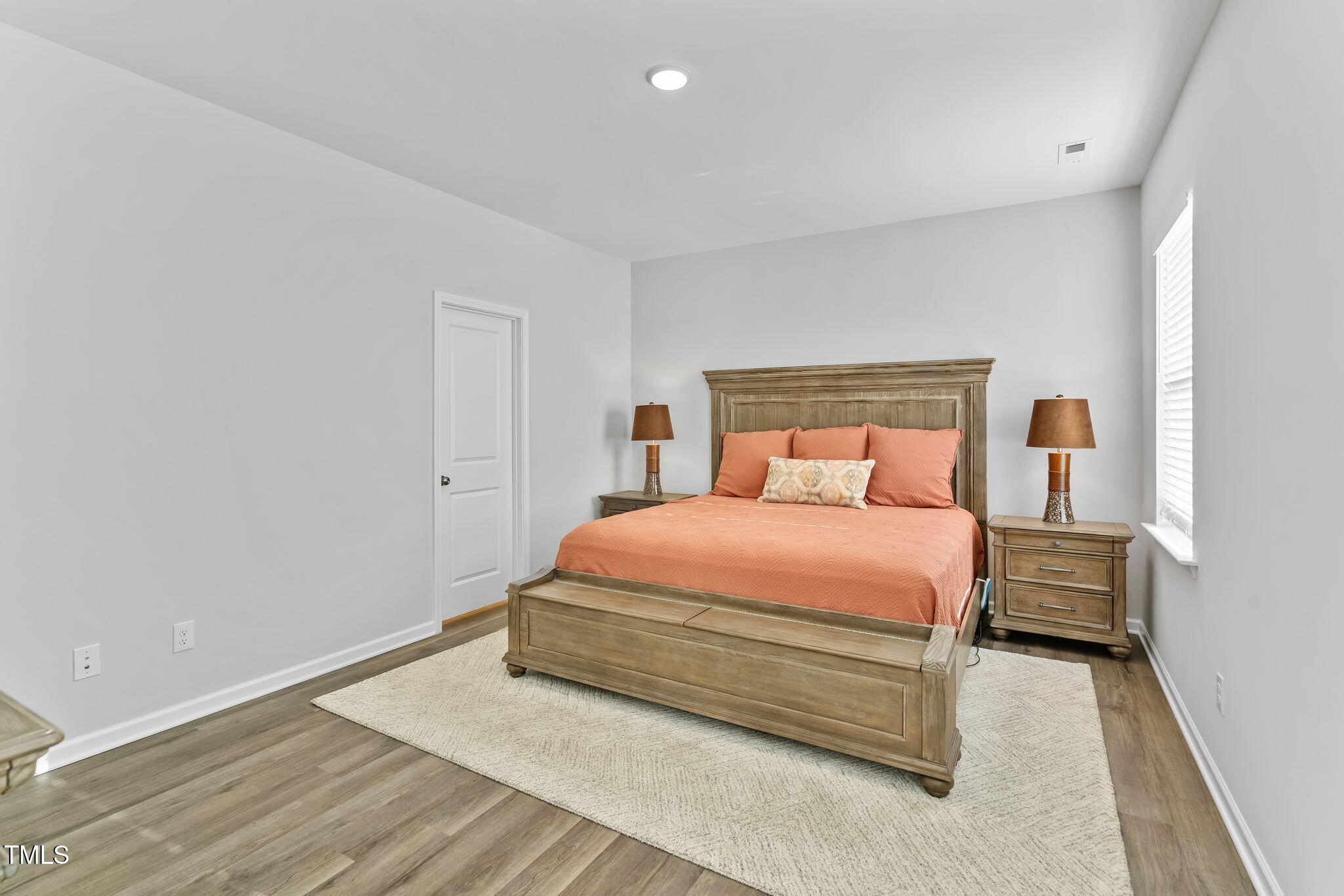 482 Olivia Crossing Court Property Photo 18