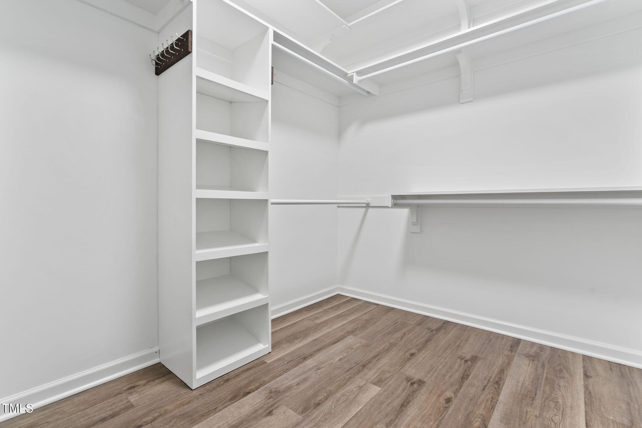 482 Olivia Crossing Court Property Photo 23