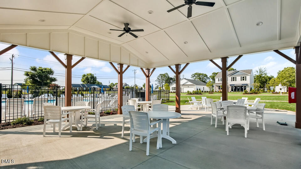 132 Honeydew Drive Property Photo 32