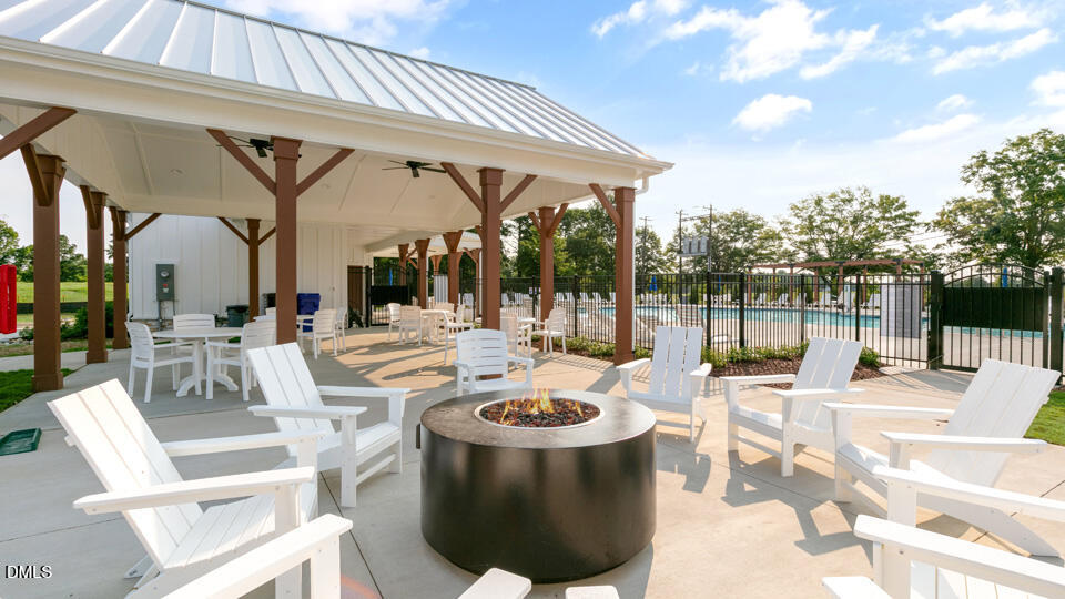 132 Honeydew Drive Property Photo 34