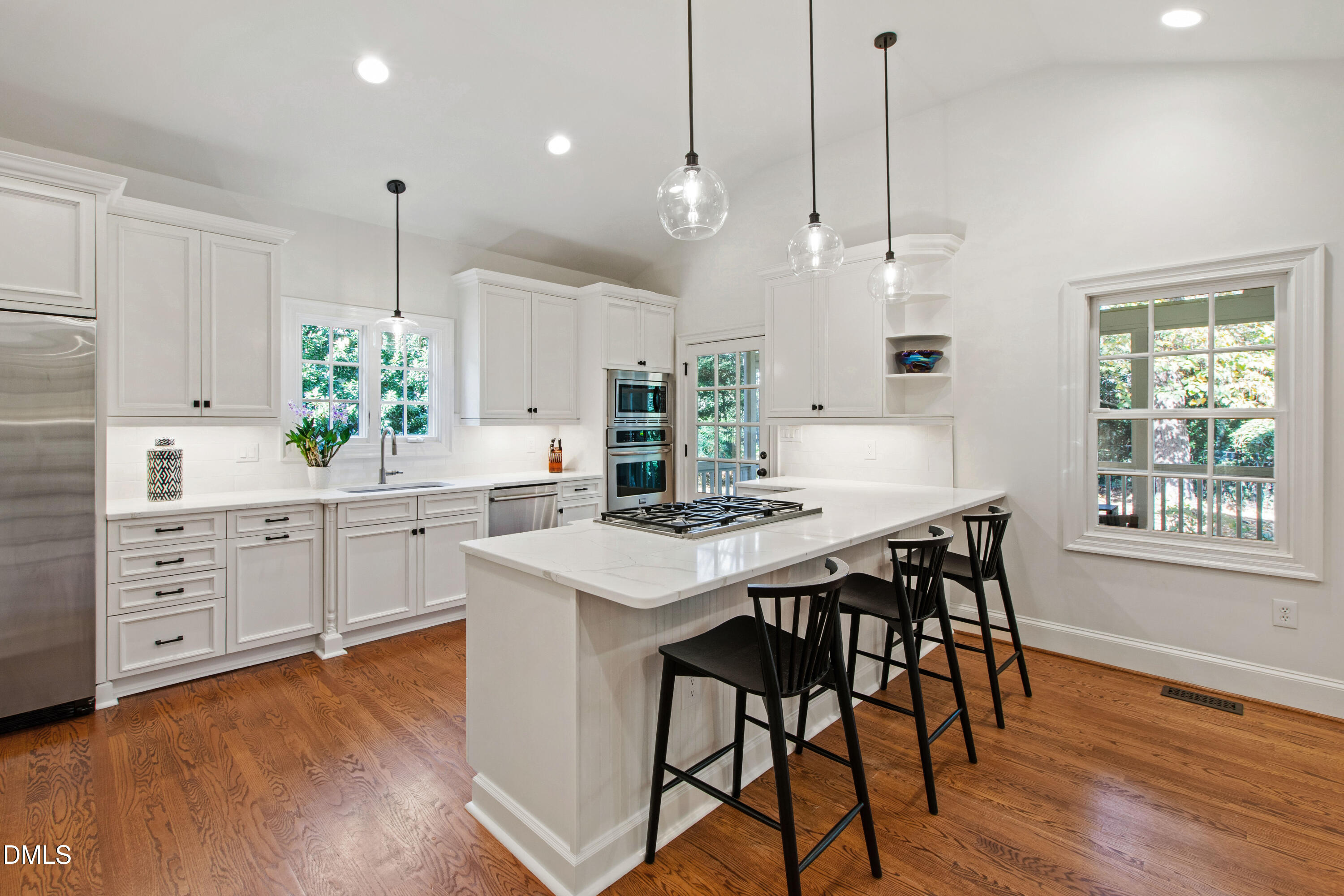 2707 Anderson Drive Property Photo 8