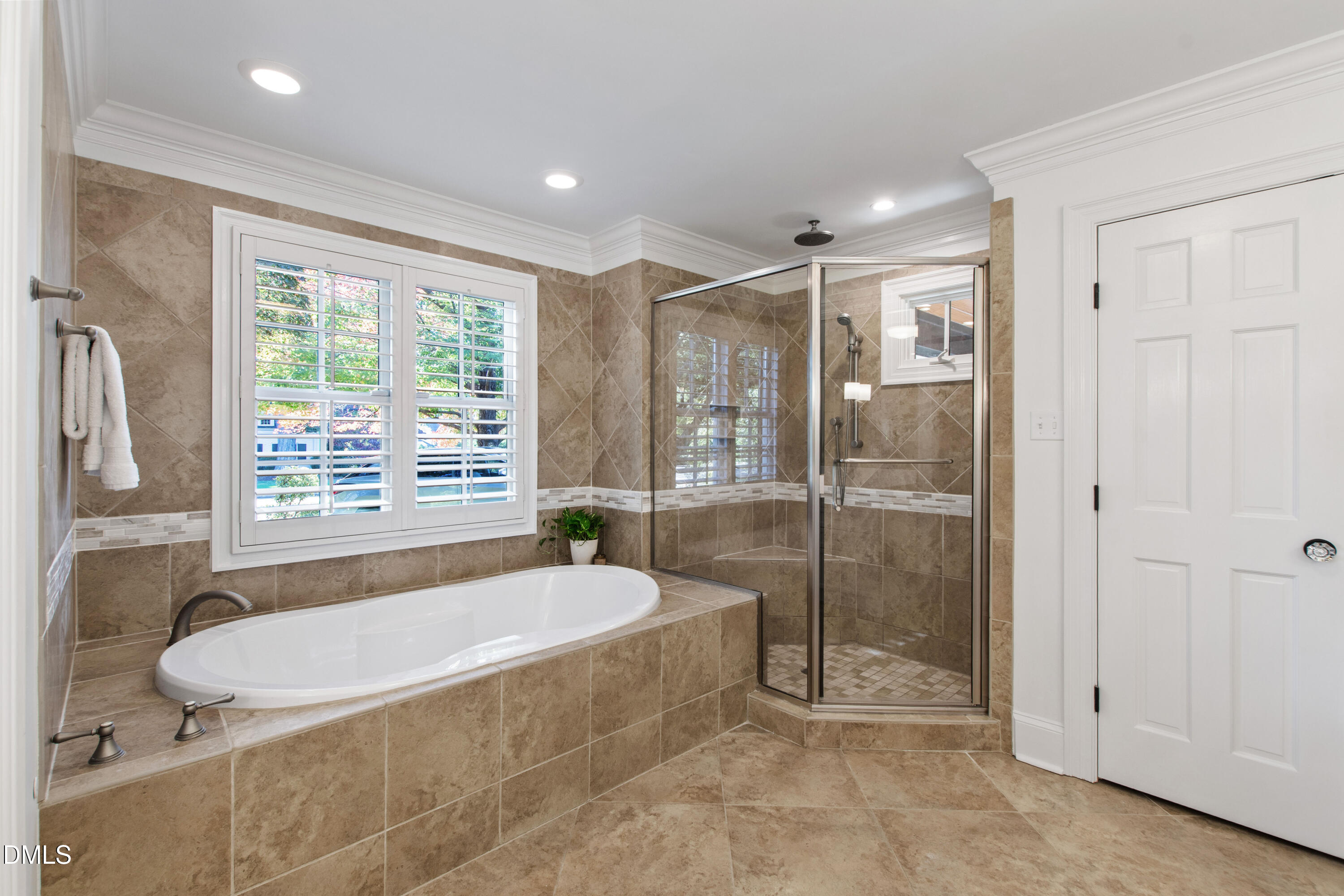 2707 Anderson Drive Property Photo 24