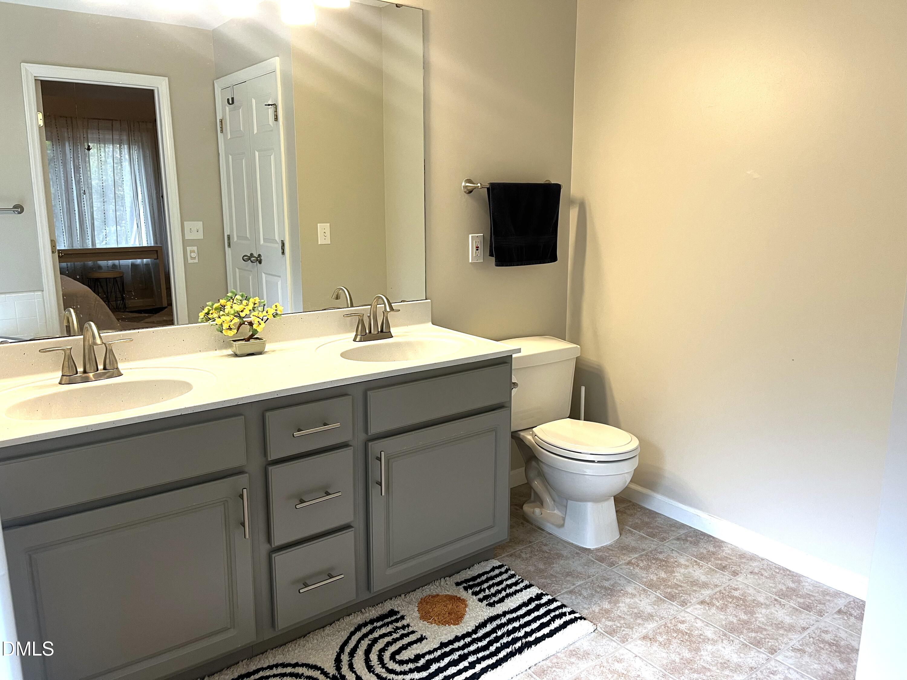 4307 Southwind Drive Property Photo 11