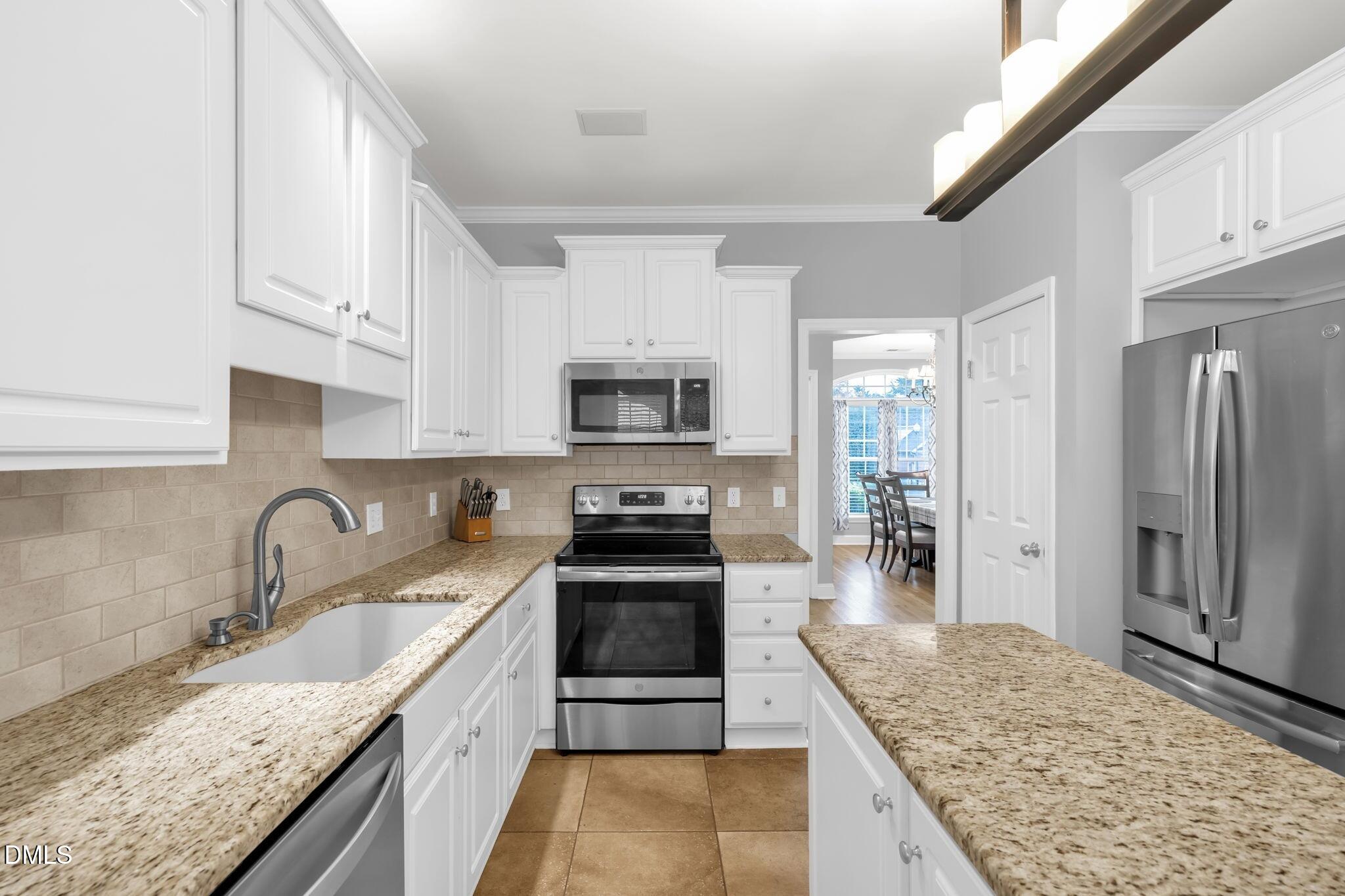 6604 Barton Creek Court Property Photo 11