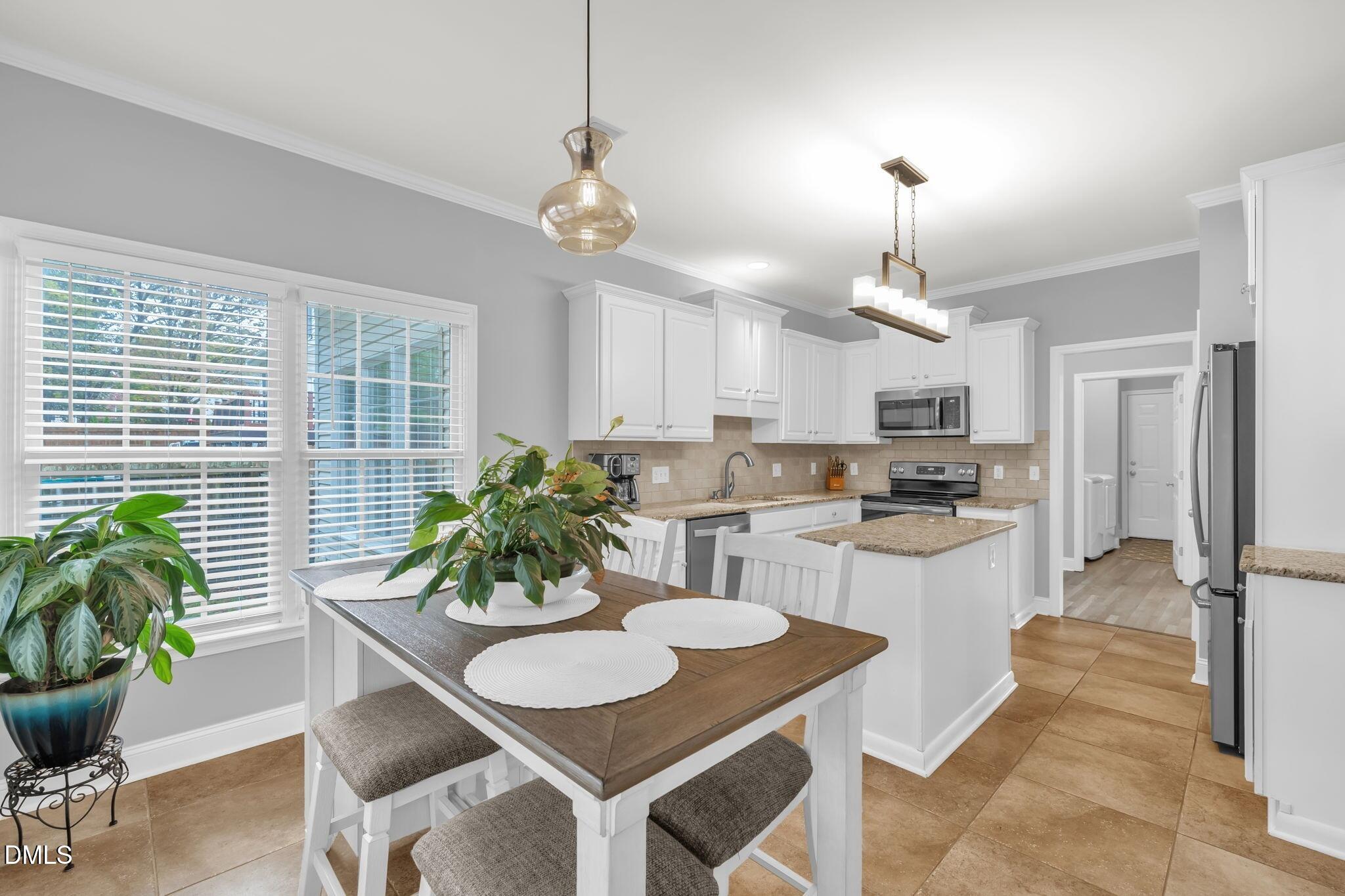 6604 Barton Creek Court Property Photo 12