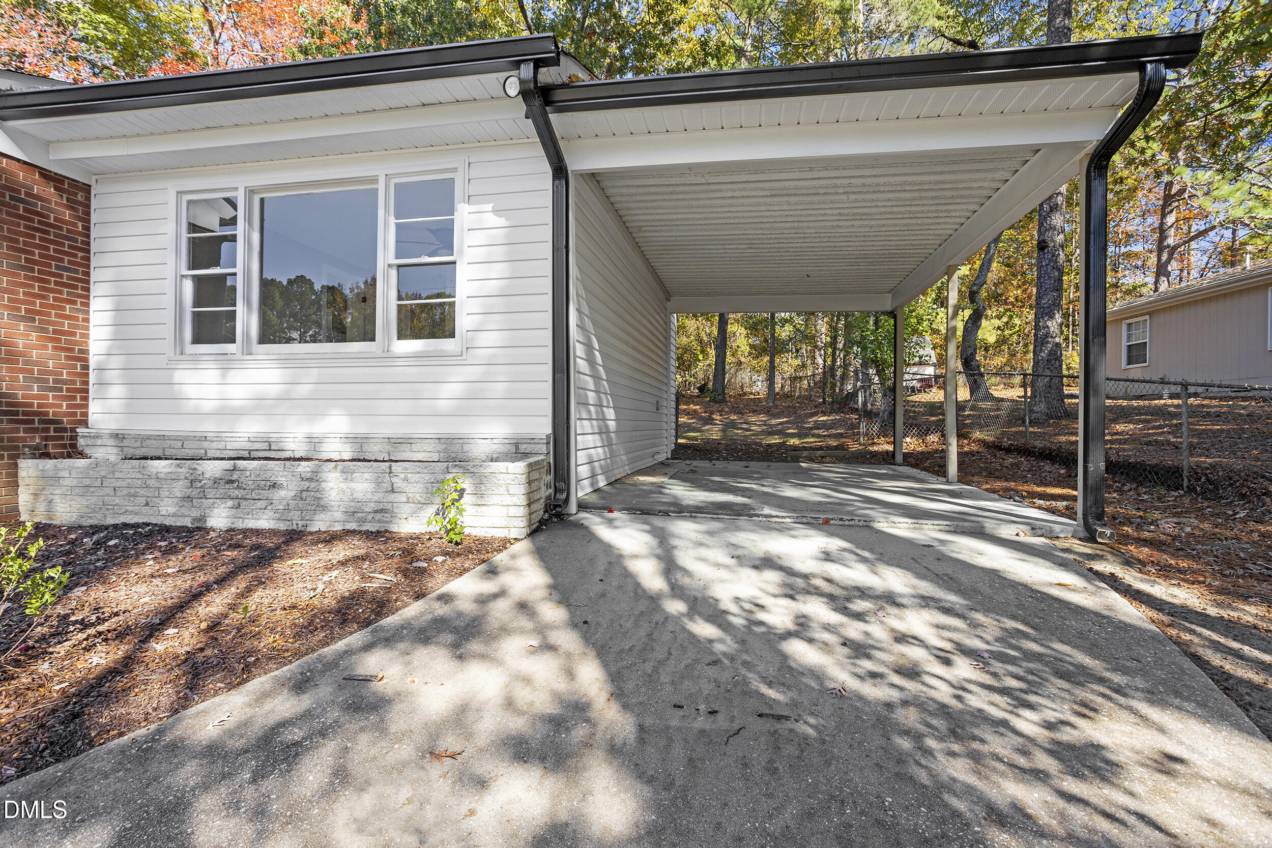 502 Burton Street Property Photo 3