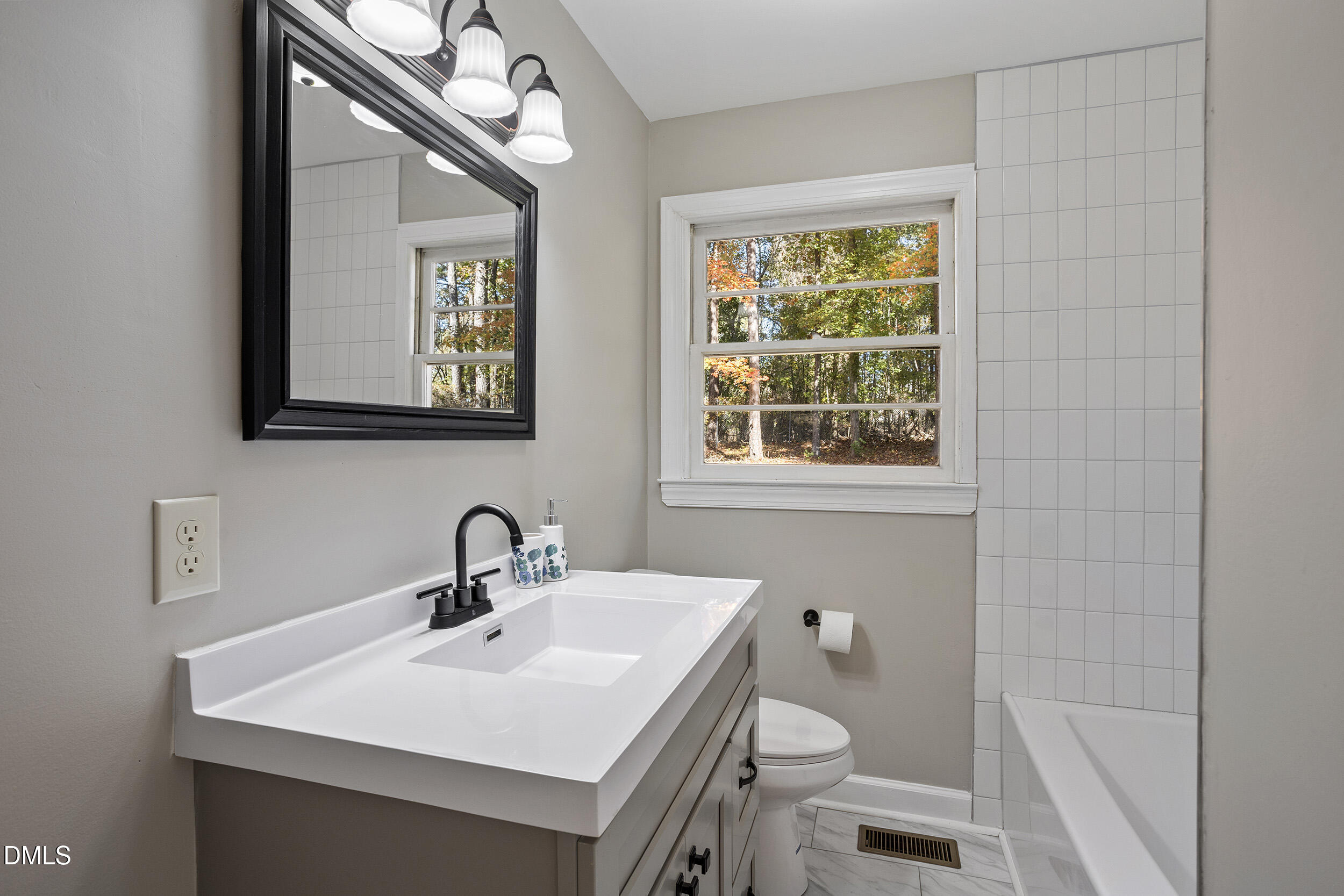 502 Burton Street Property Photo 15