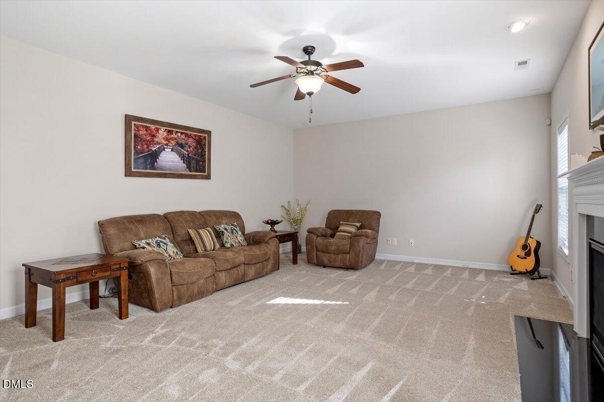 109 N Sunset Ridge Drive Property Photo 9