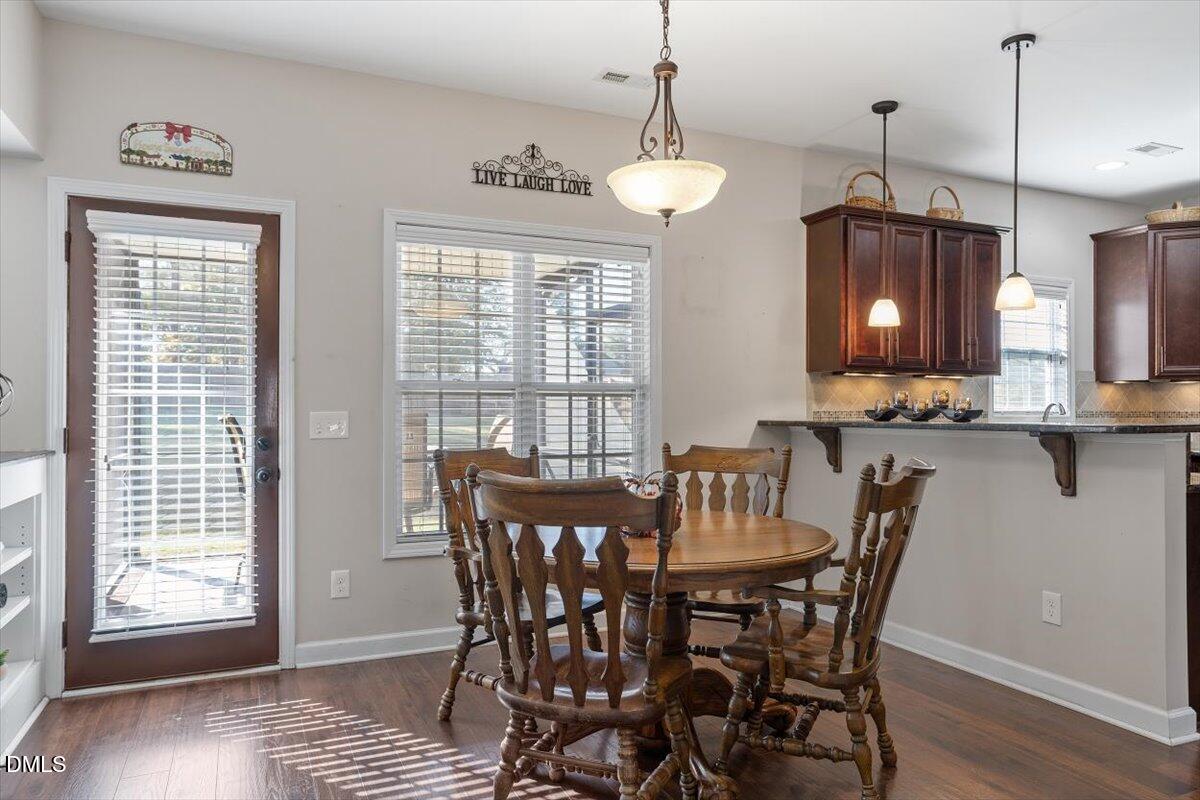 109 N Sunset Ridge Drive Property Photo 11