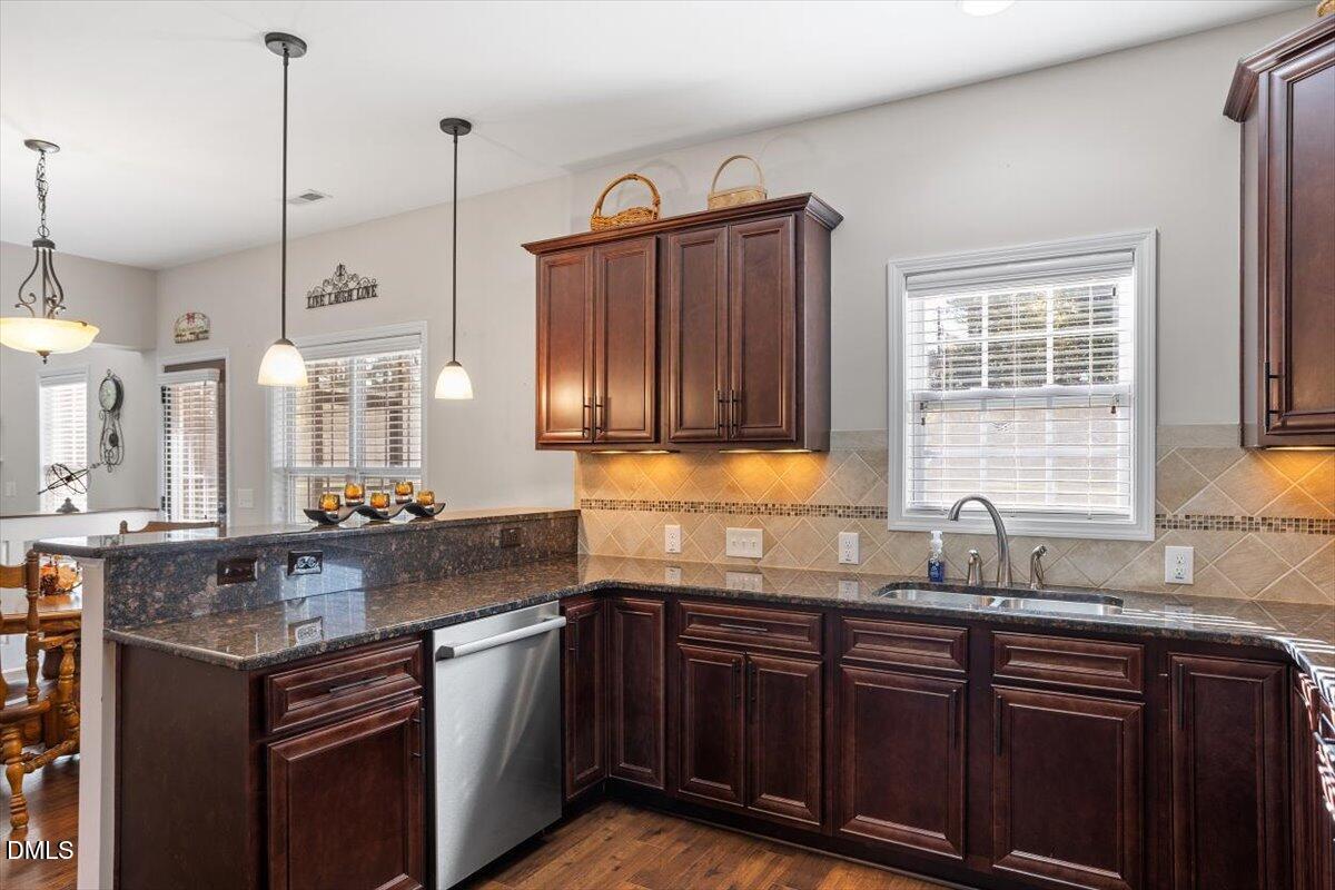 109 N Sunset Ridge Drive Property Photo 15