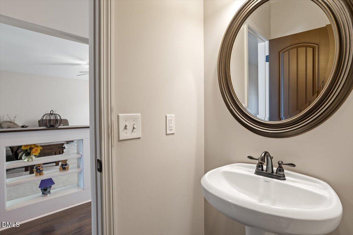 109 N Sunset Ridge Drive Property Photo 17