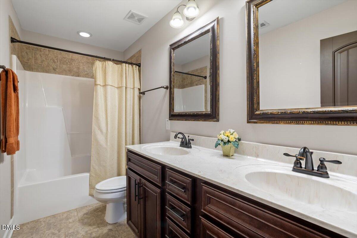 109 N Sunset Ridge Drive Property Photo 30