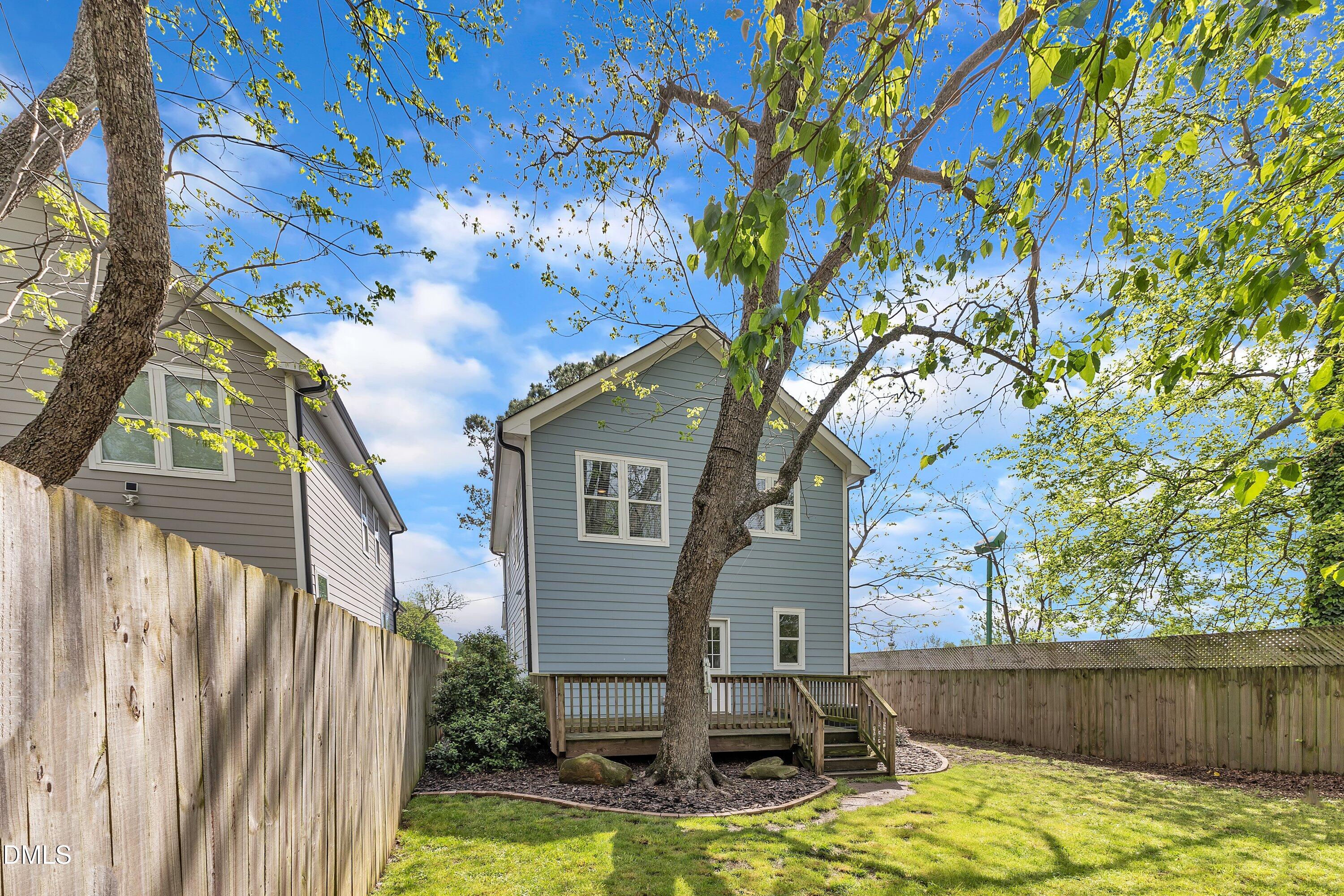 3 Maple Street Property Photo 36