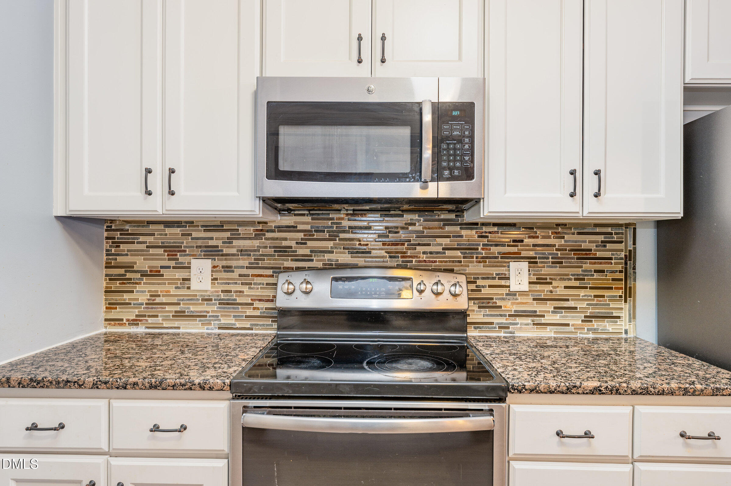 110 Lexington Avenue Property Photo 12