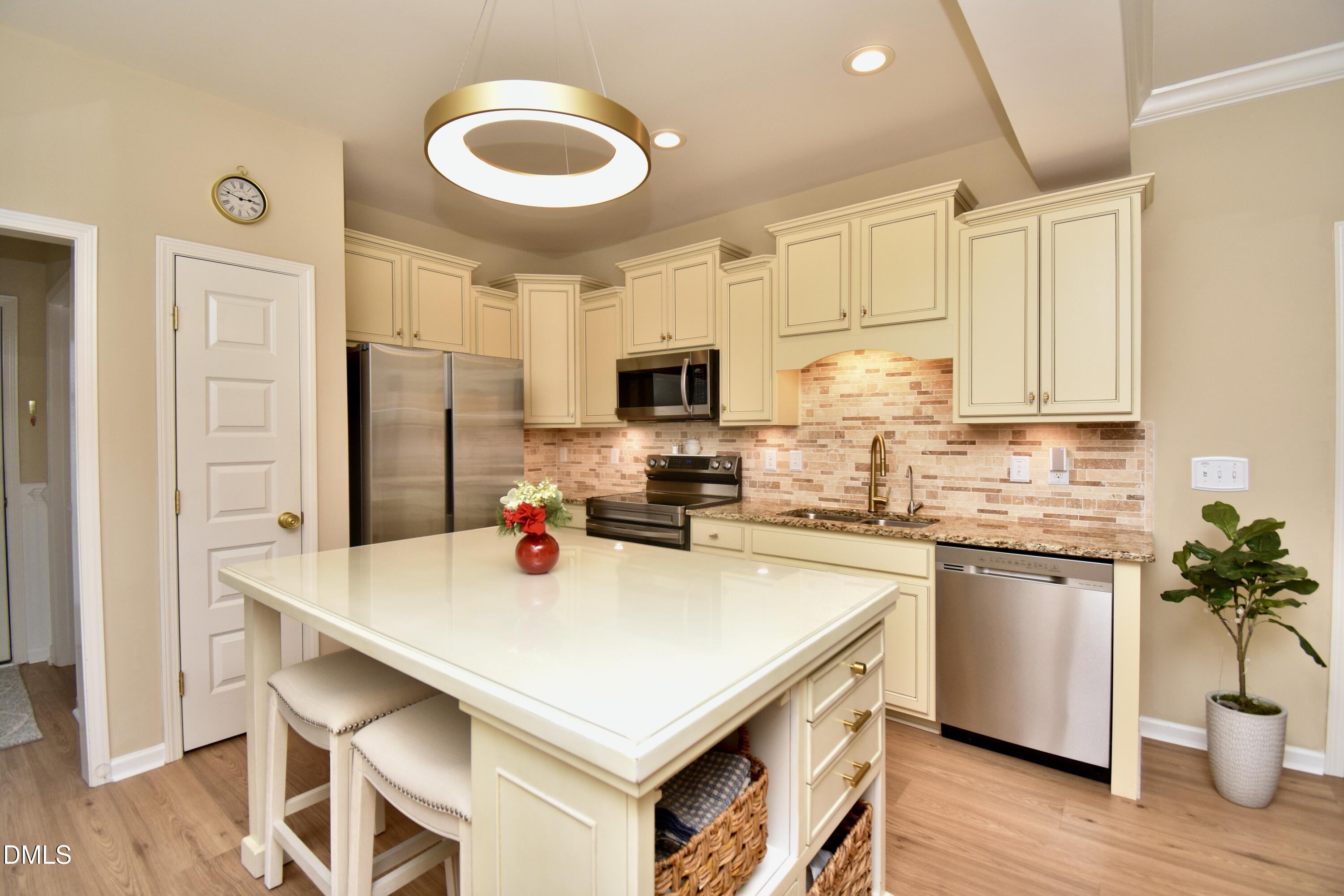 70 Plott Hound Drive Property Photo 13