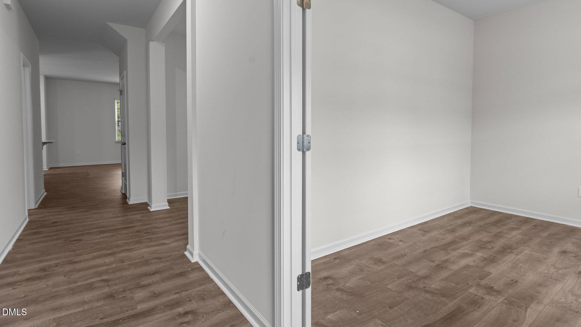 1018 Middlecrest Drive Property Photo 2