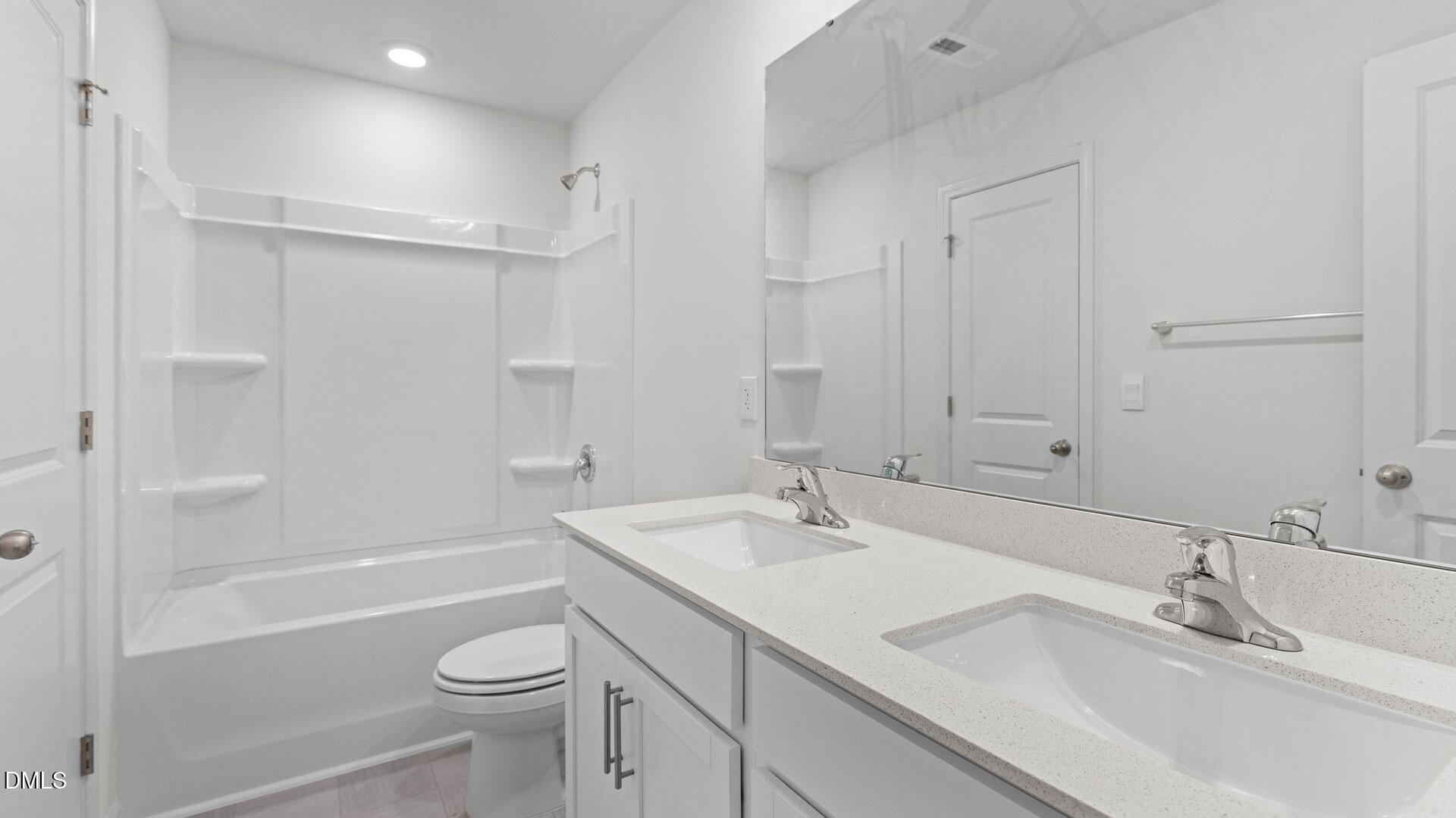 1018 Middlecrest Drive Property Photo 21