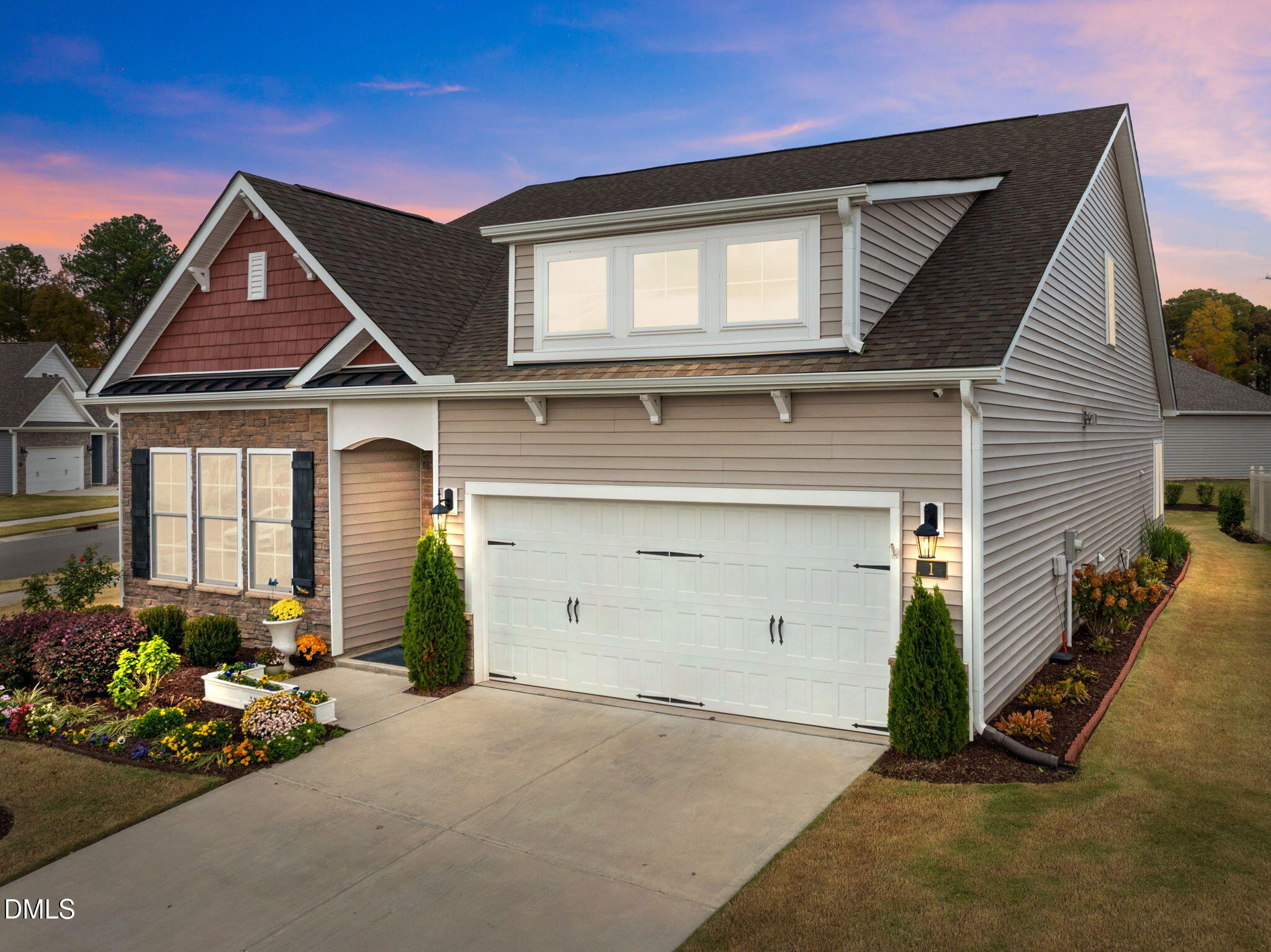 1 Parker Pond Court Property Photo 1