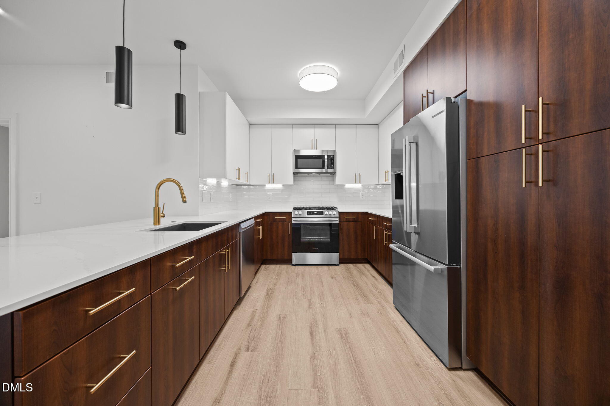 615 W Peace Street # 307 Property Photo 1