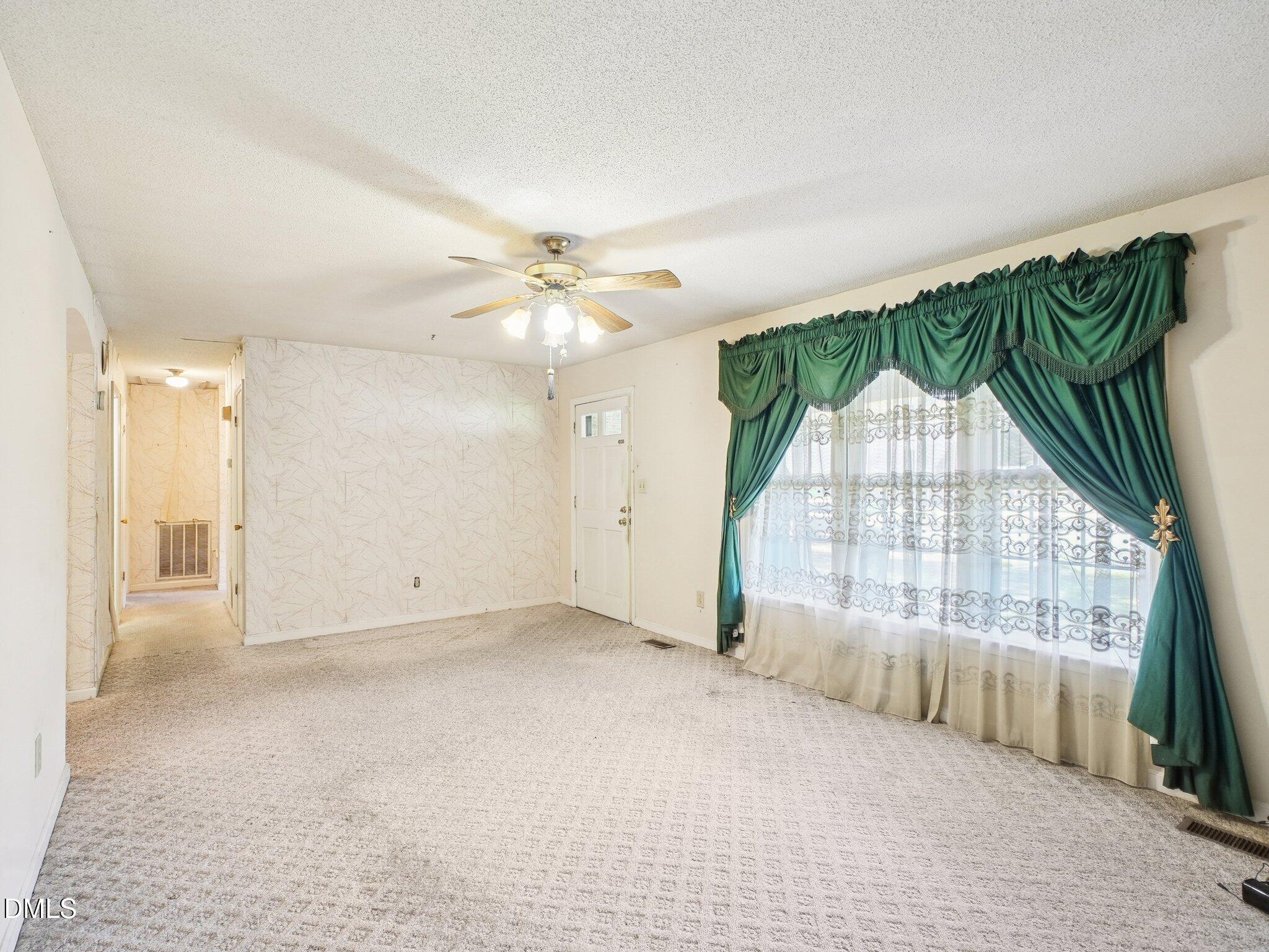 402 Birch Street Property Photo 5