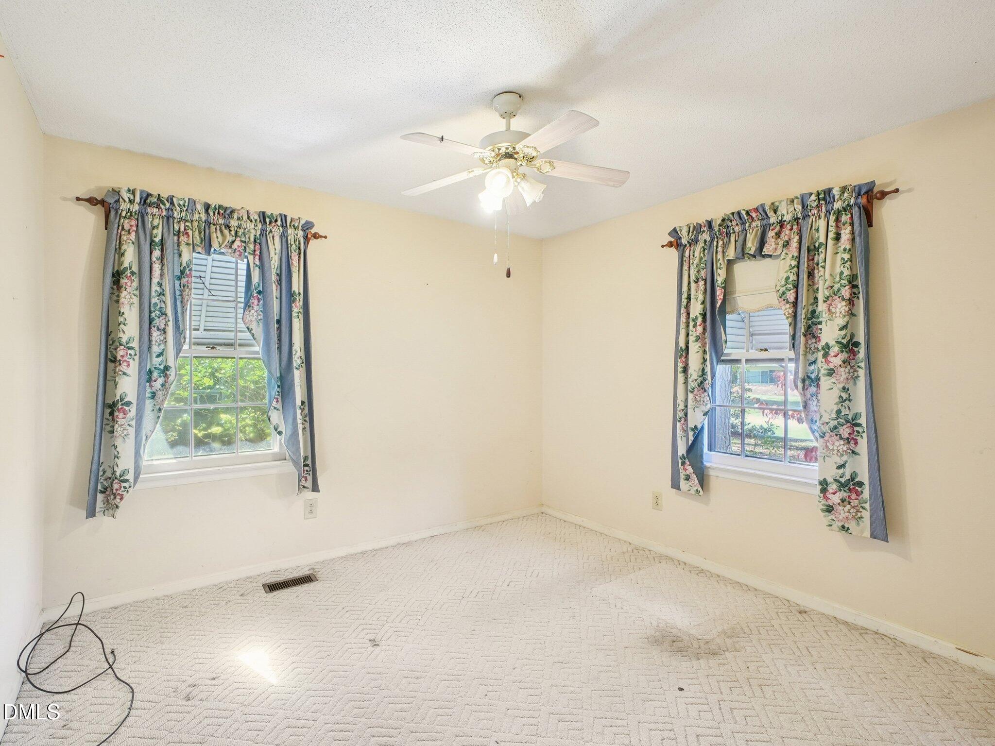 402 Birch Street Property Photo 12