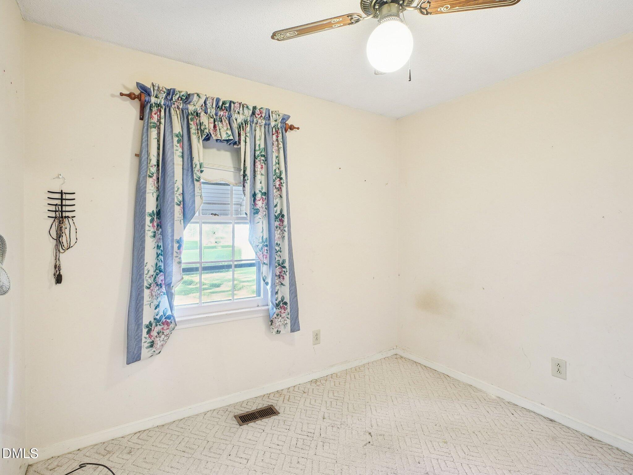 402 Birch Street Property Photo 14