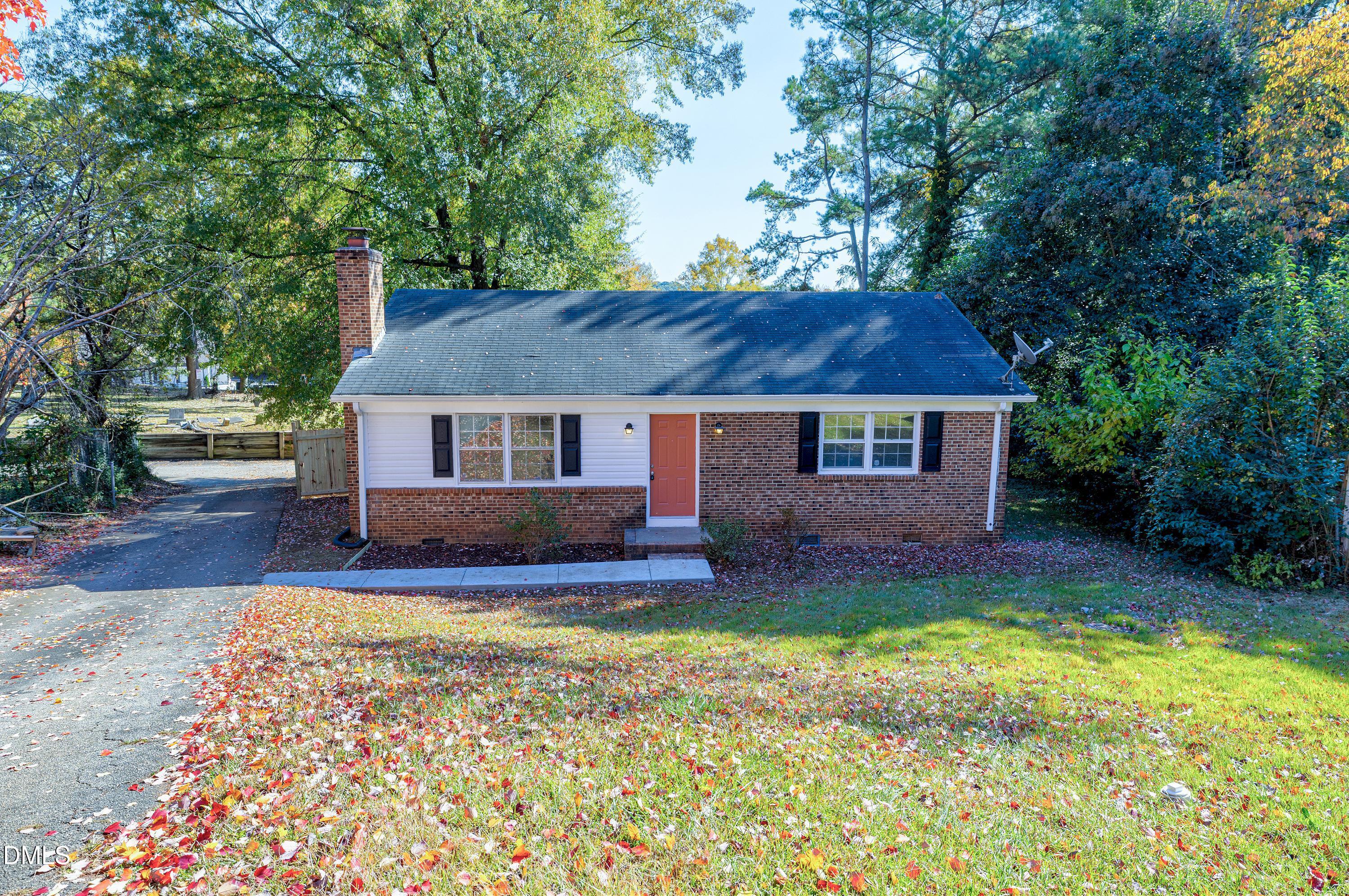 800 Plentywood Court Property Photo 2