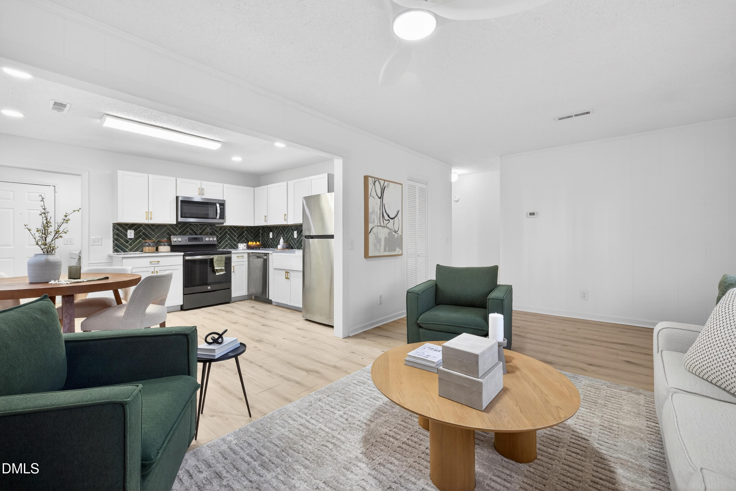 800 Plentywood Court Property Photo 10