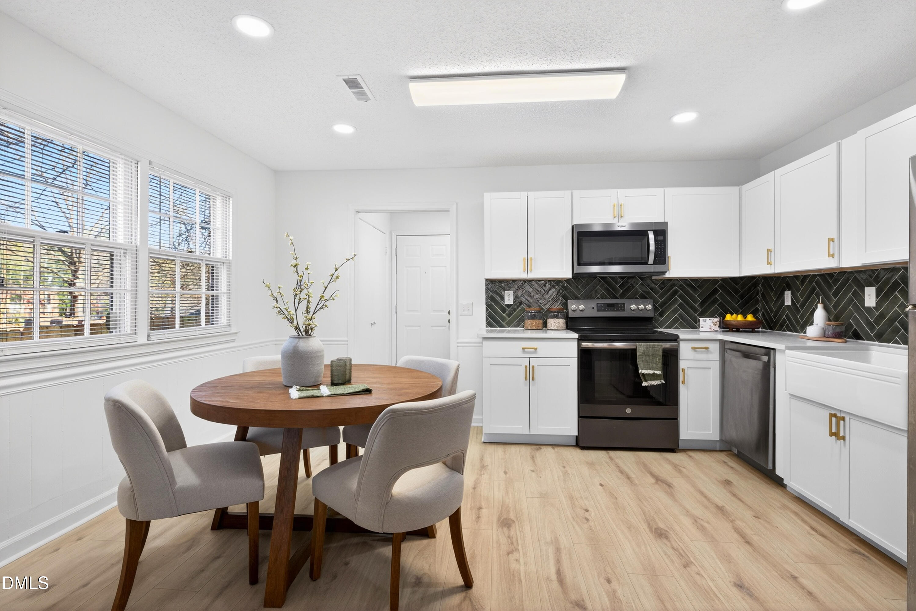 800 Plentywood Court Property Photo 13