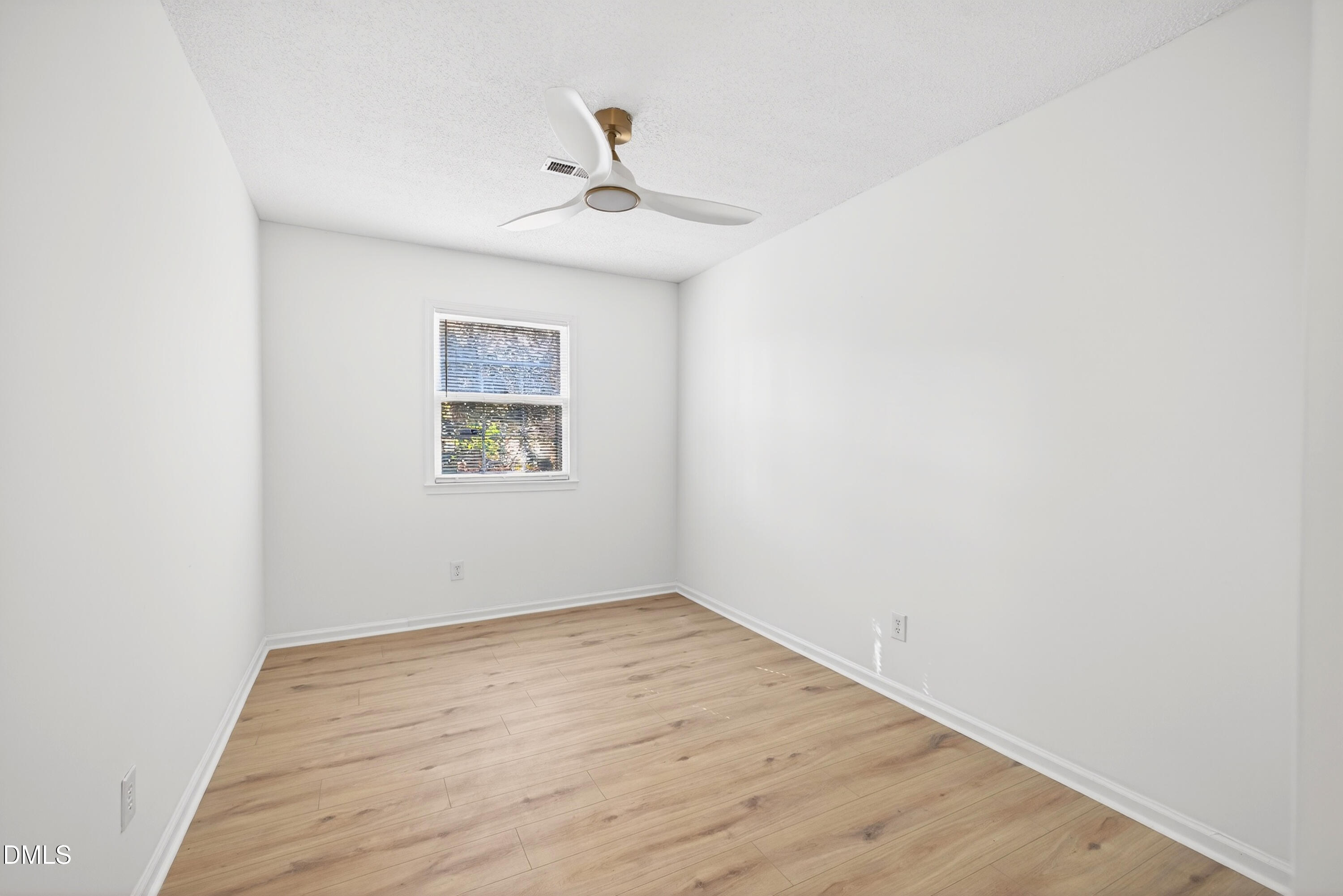800 Plentywood Court Property Photo 23