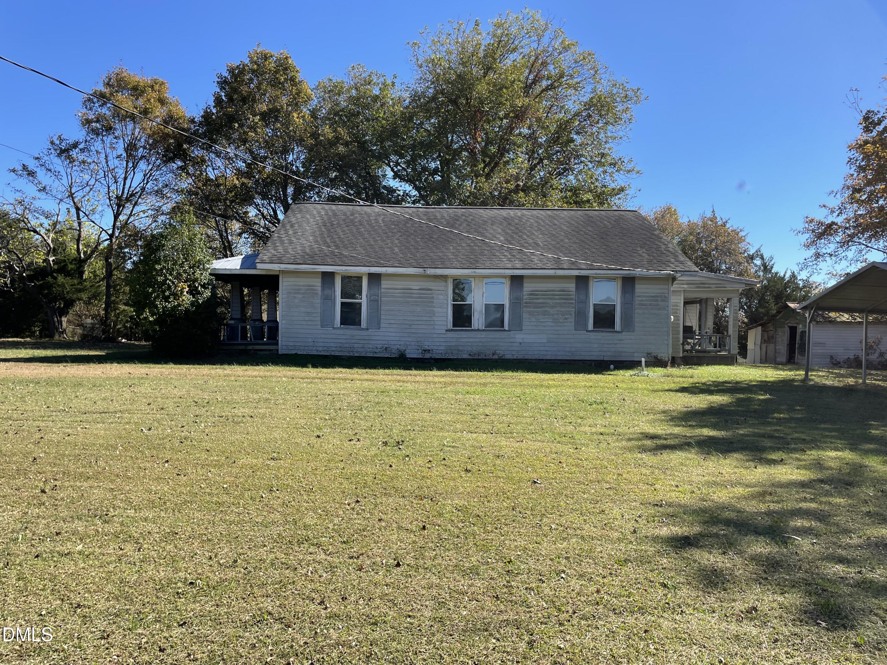2039 Lower Hopedale Road Property Photo 1