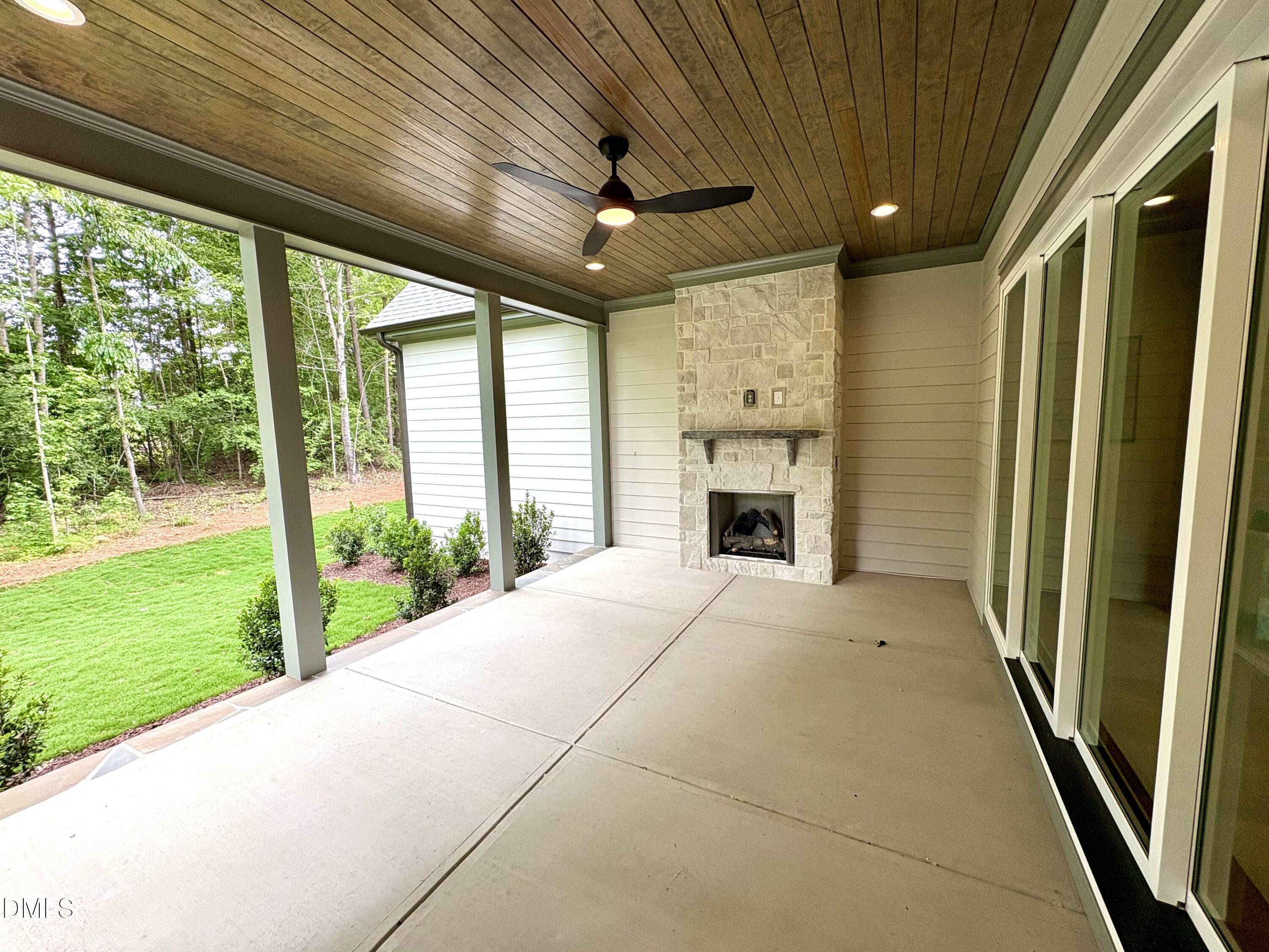 418 Cabin Creek Property Photo 2
