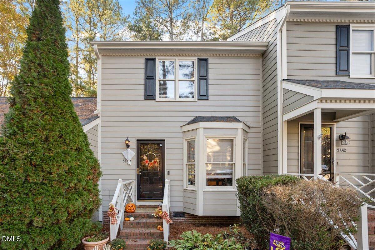 5442 Sharpe Drive Property Photo 1