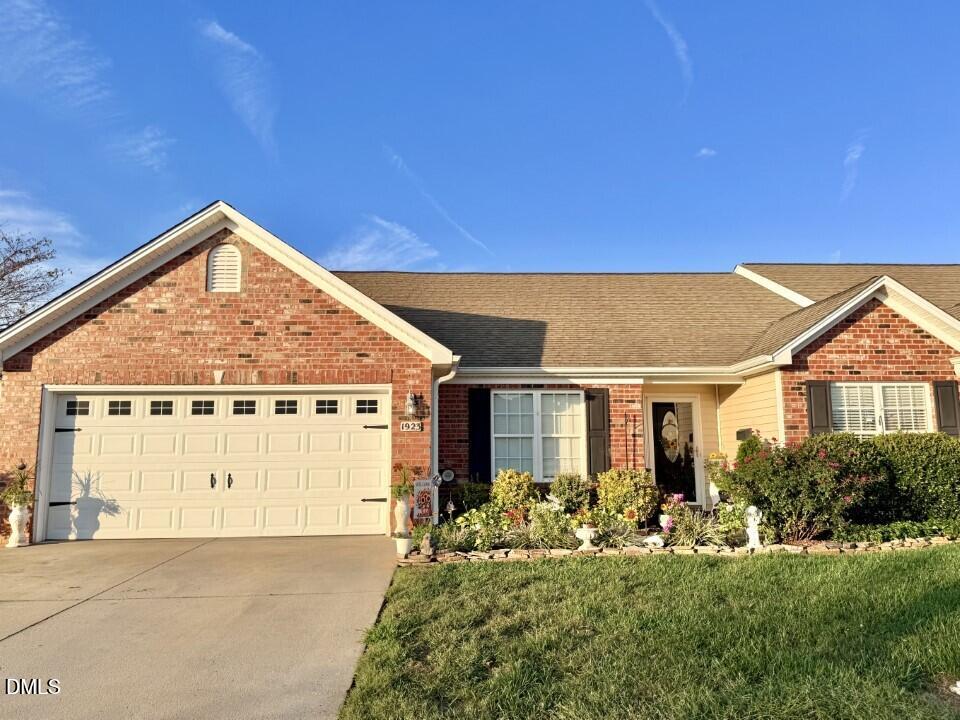 1923 Guinness Drive Property Photo 1