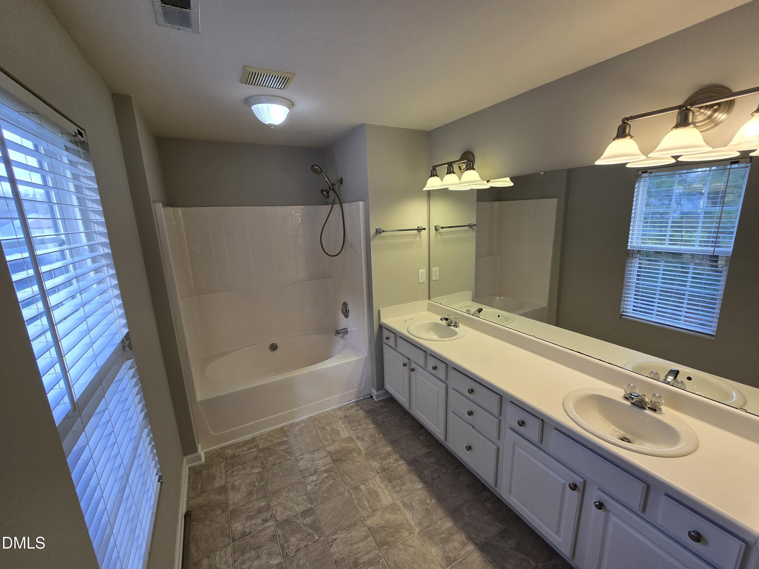 5030 Reservior Road Property Photo 27