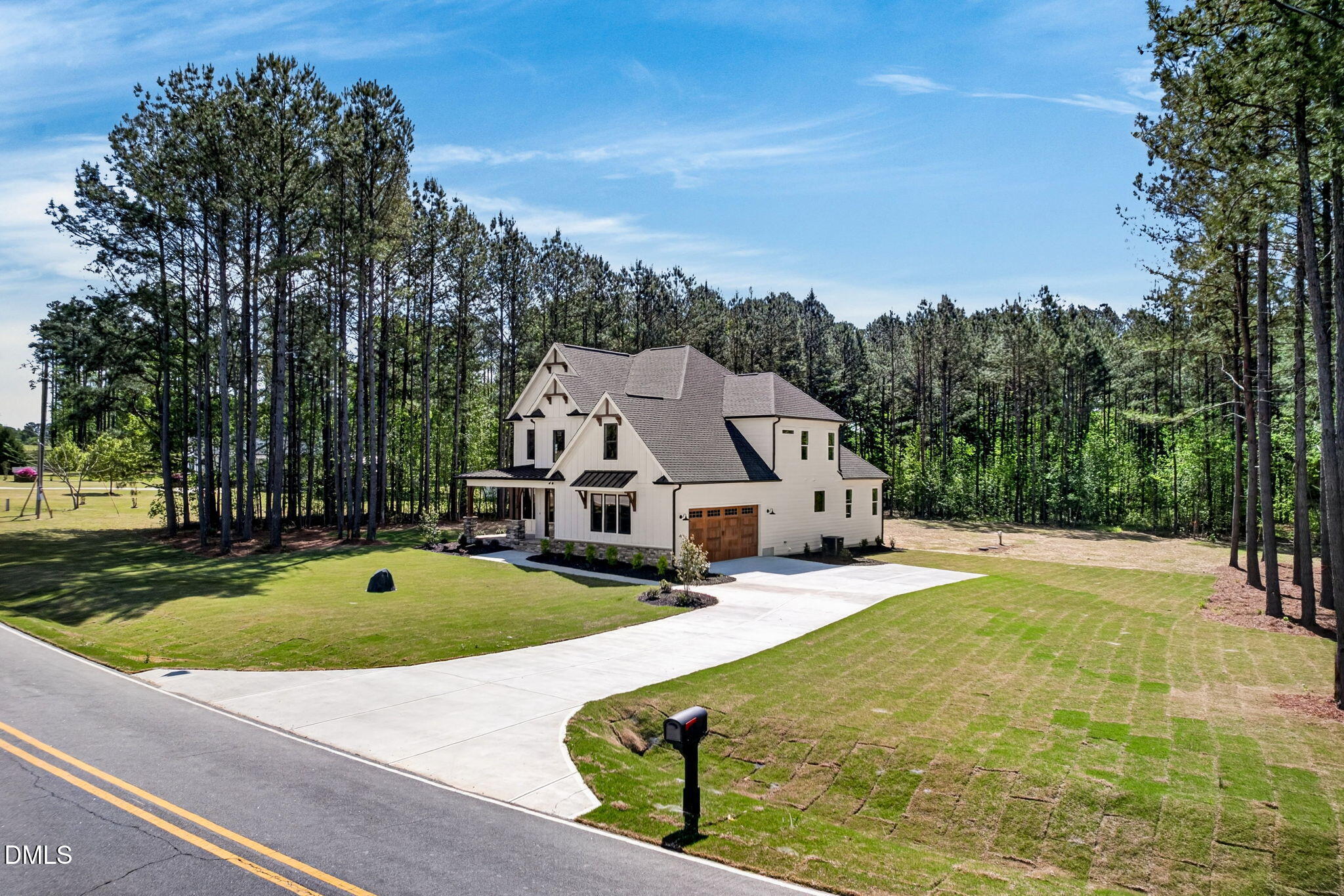 12601 Burgess Road Property Photo 5