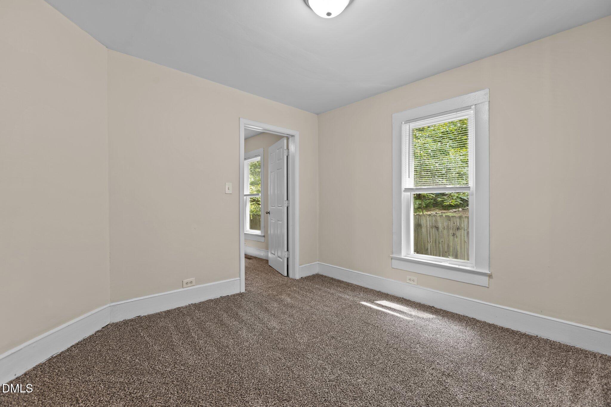 1006 Proctor Street Property Photo 5